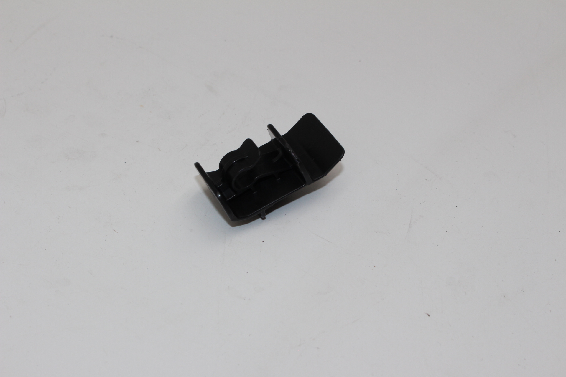 57255AG000 Hood / Trunk Prop Rod Bracket. Hood Prop Rod Clip. Hood Prop Rod Retainer (Front) für SUBARU 2012 - 2025.