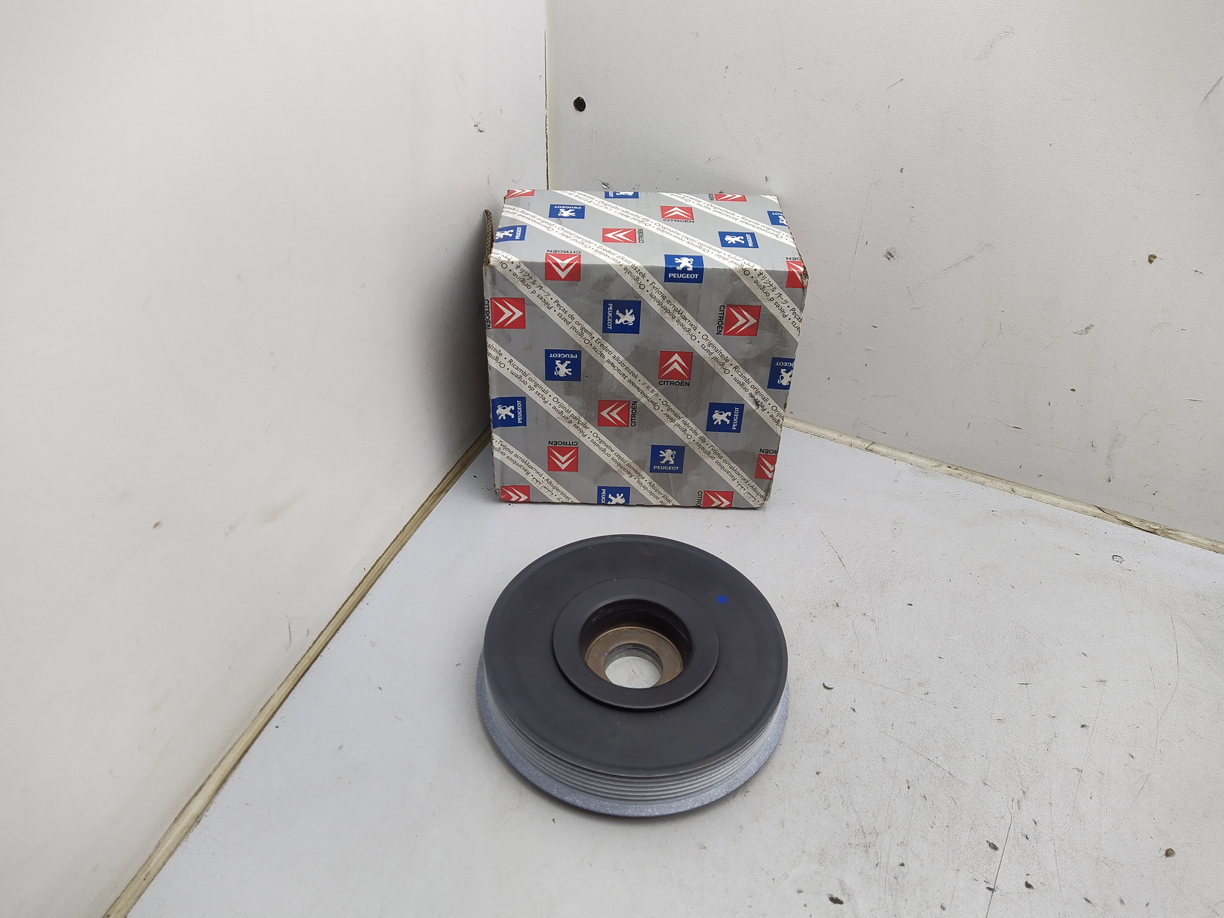 Citroen / Peugeot RIEMENSCHEIBE 0515V4 Citroen / Peugeot RIEMENSCHEIBE 0515V4