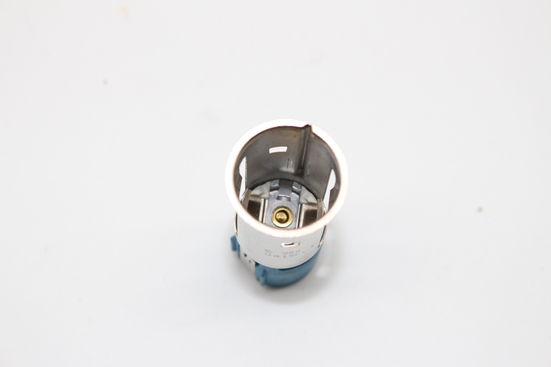 Peugeot / Citroen TRÄGER ZIGARETTENANZÜNDER 1615058380 NEU NOS NEW OEM
