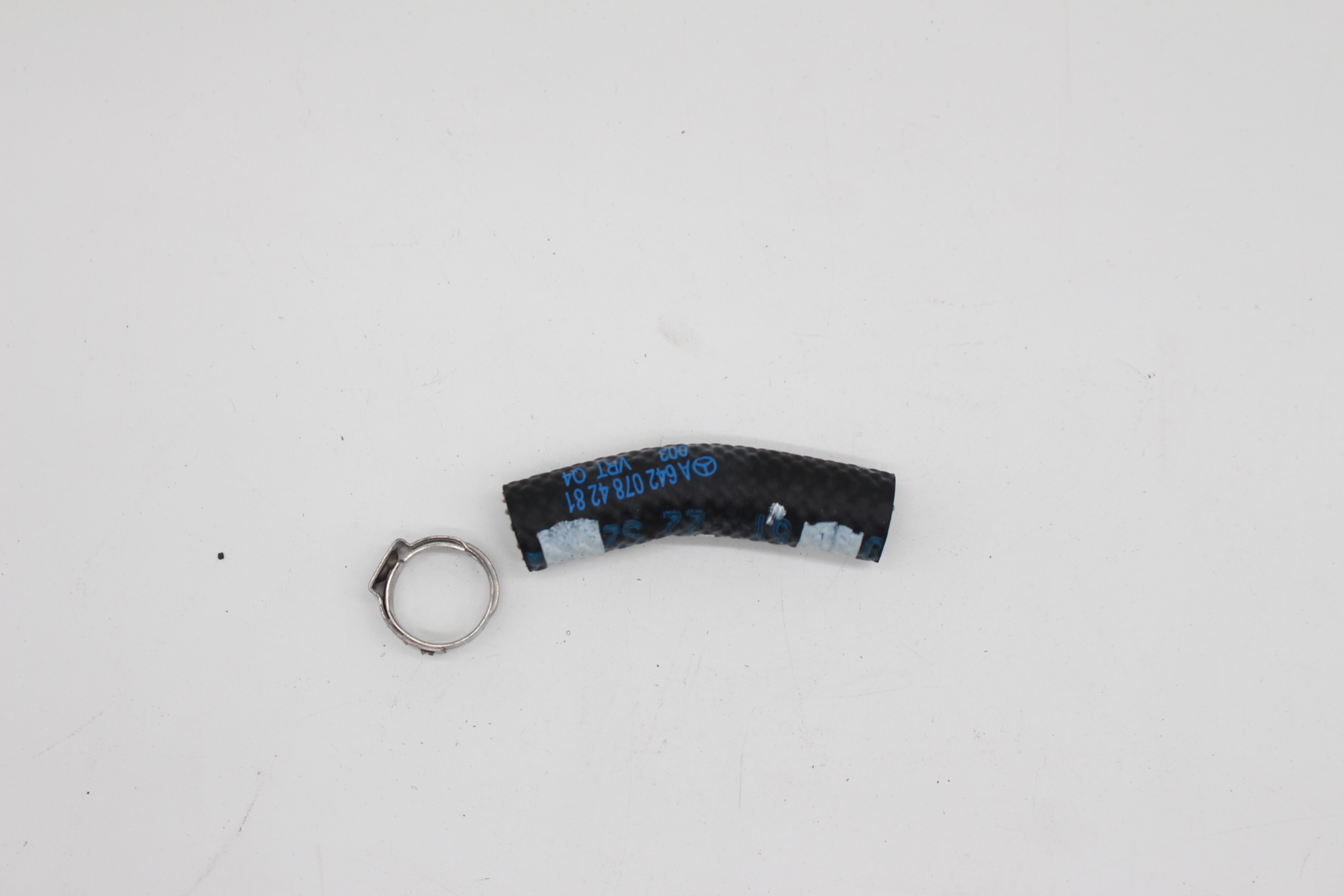Mercedes-Benz Kraftstoffschlauch A6420784281