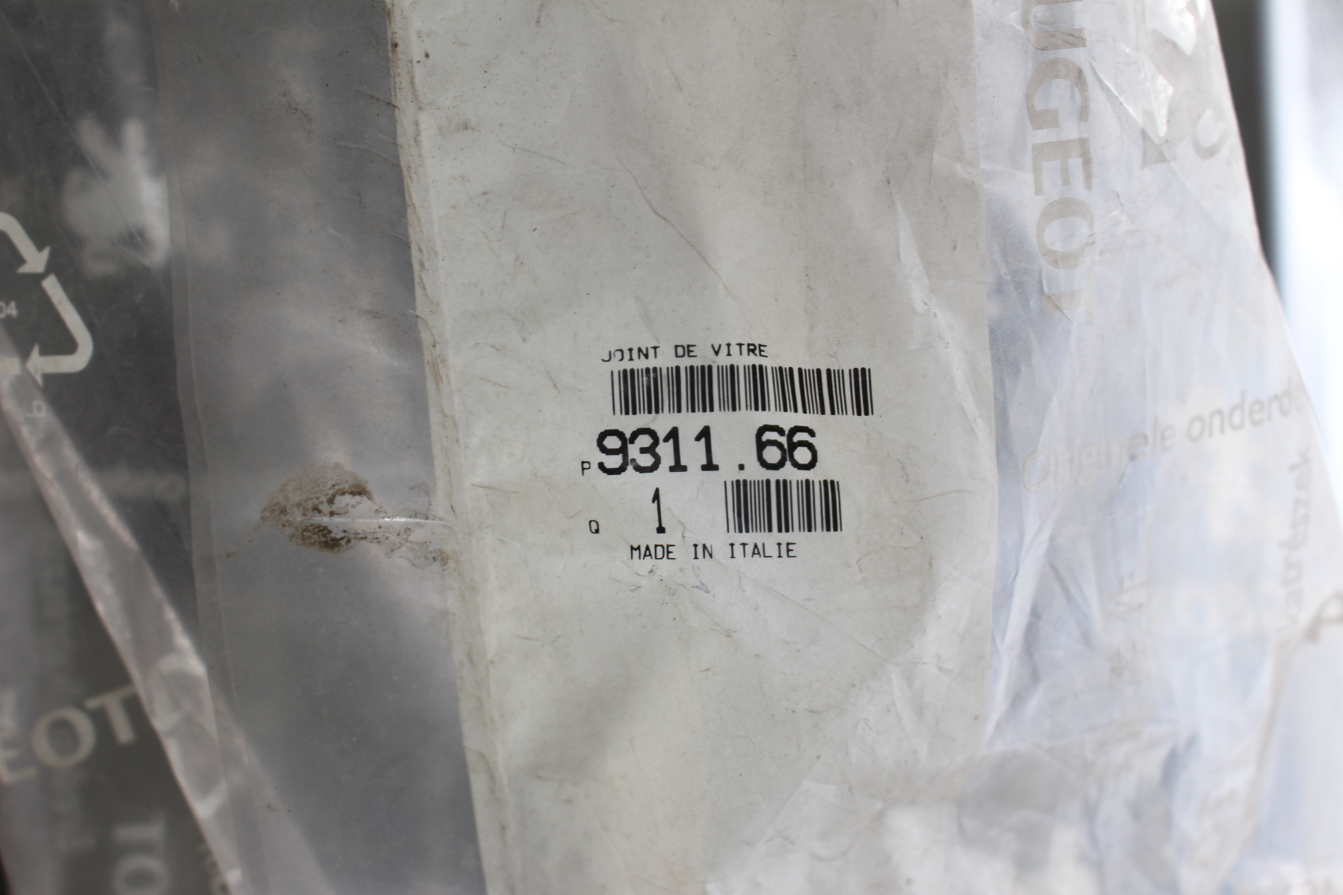 Peugeot / Citroen SCHEIB-DICHTUNG 931166 NEU NOS NEW OEM