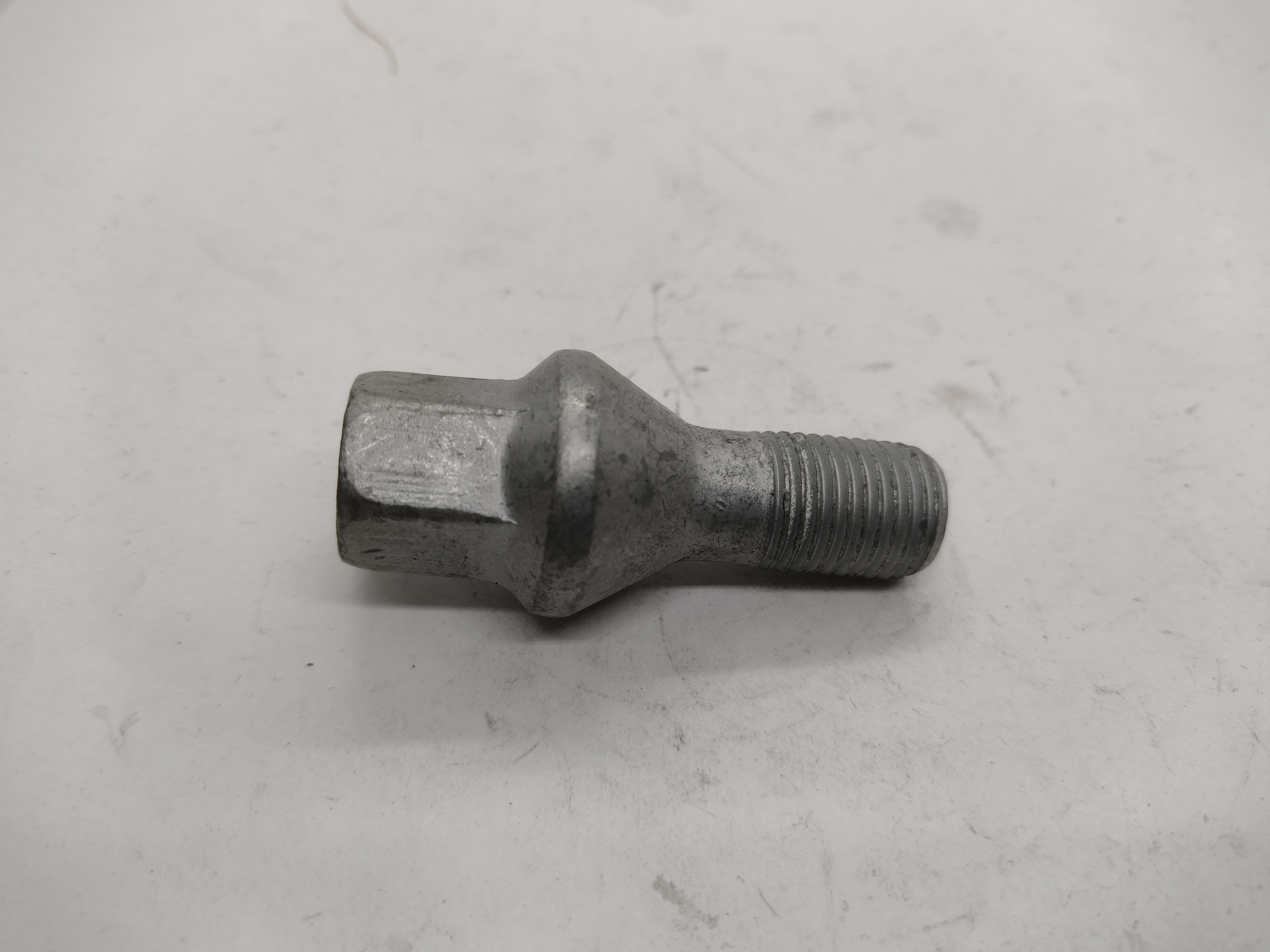 Peugeot 807 / Citroen C8 Radschraube 14x1,5 540568 NEU NOS NEW Peugeot 807 / Citroen C8 Radschraube 14x1,5 540568 NEU NOS NEW