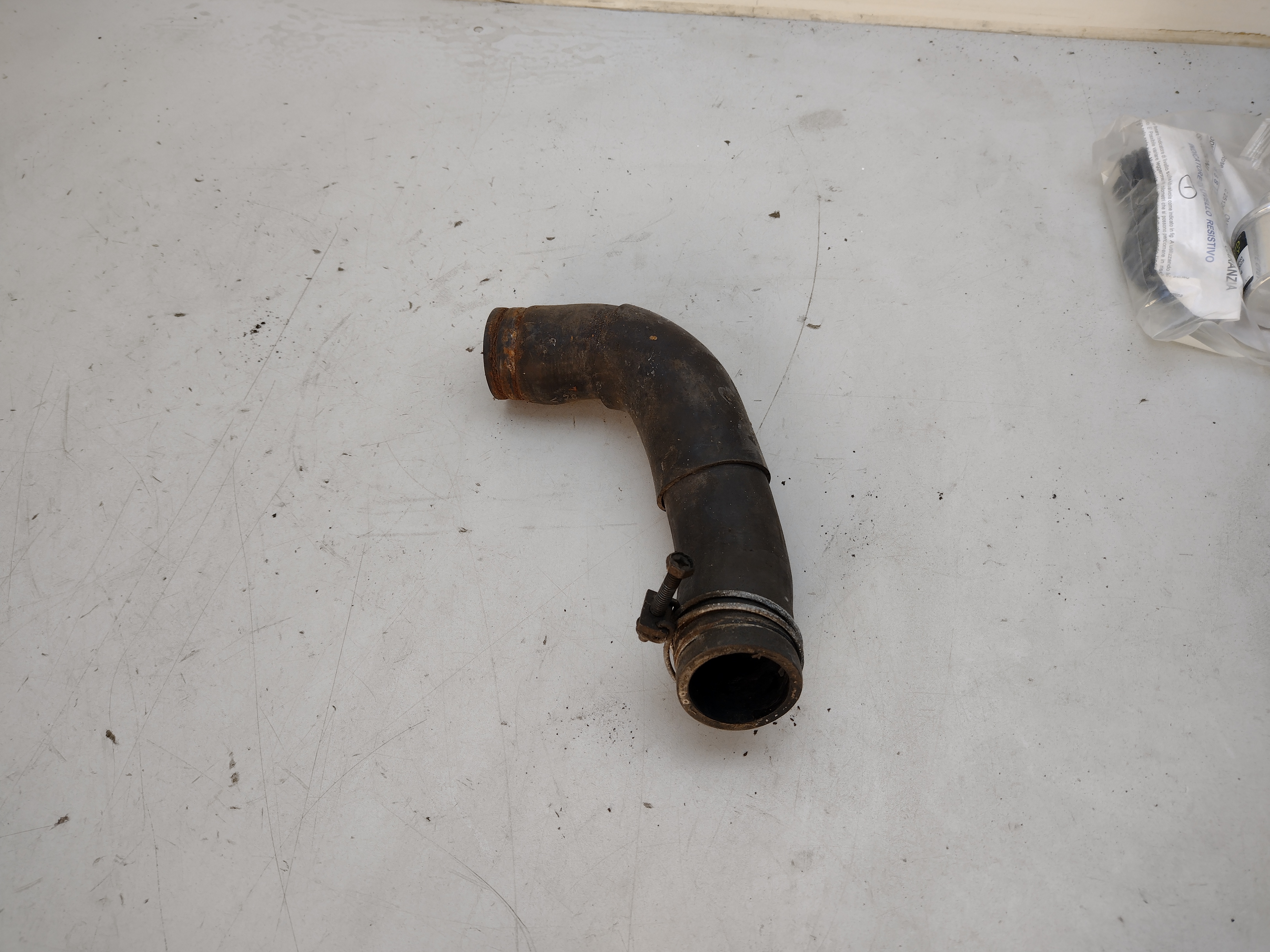 Kühlwasserschlauch unten für Subaru Impreza GF8 93-00 Kühlwasserschlauch unten für Subaru Impreza GF8 93-00