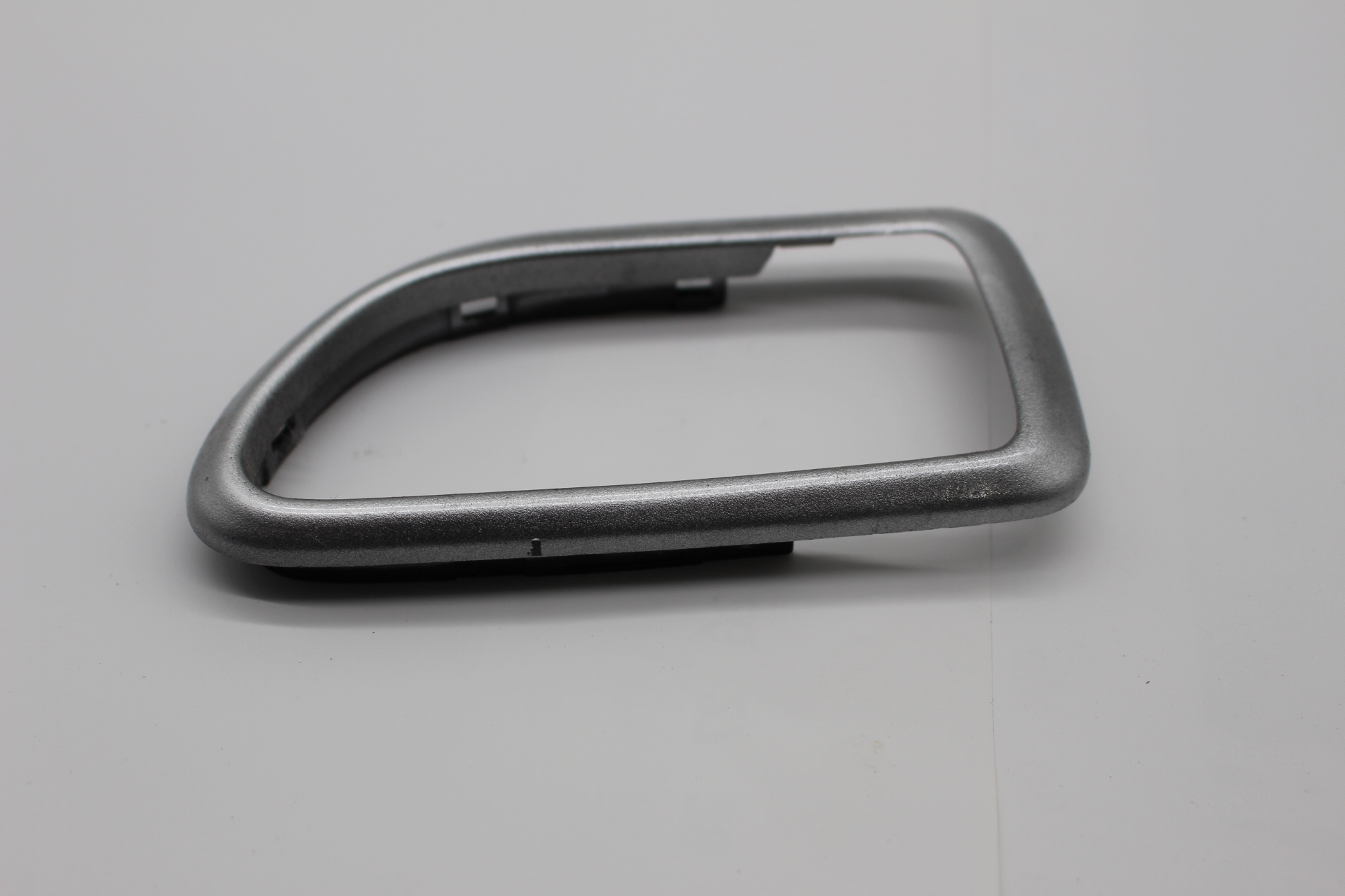 Rahmen Türgriff innen links für Subaru Impreza GD GG 01-04