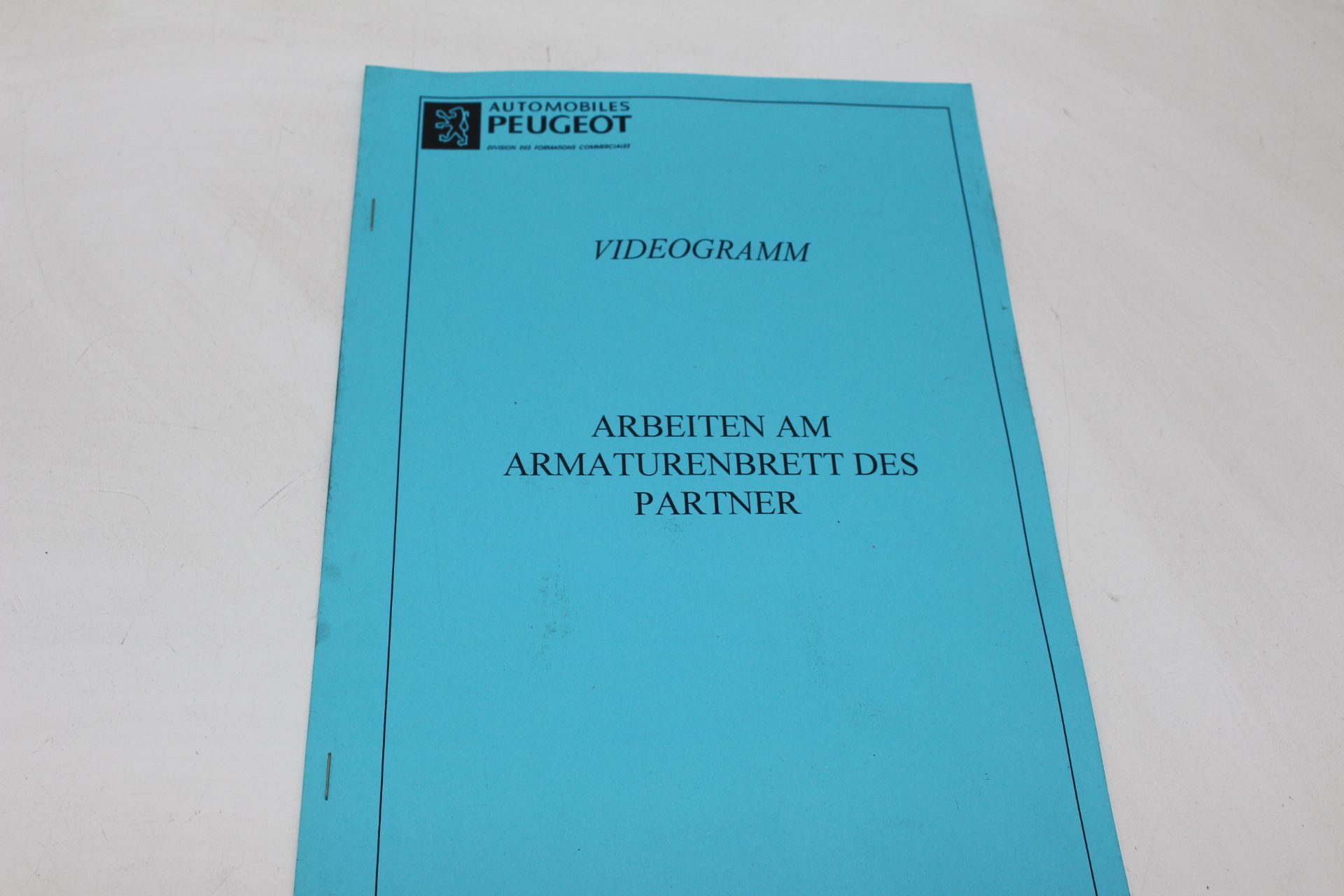 Peugeot Lehrvideokassette – ARBEITEN AM ARMATURENBRETT DES PARTNER