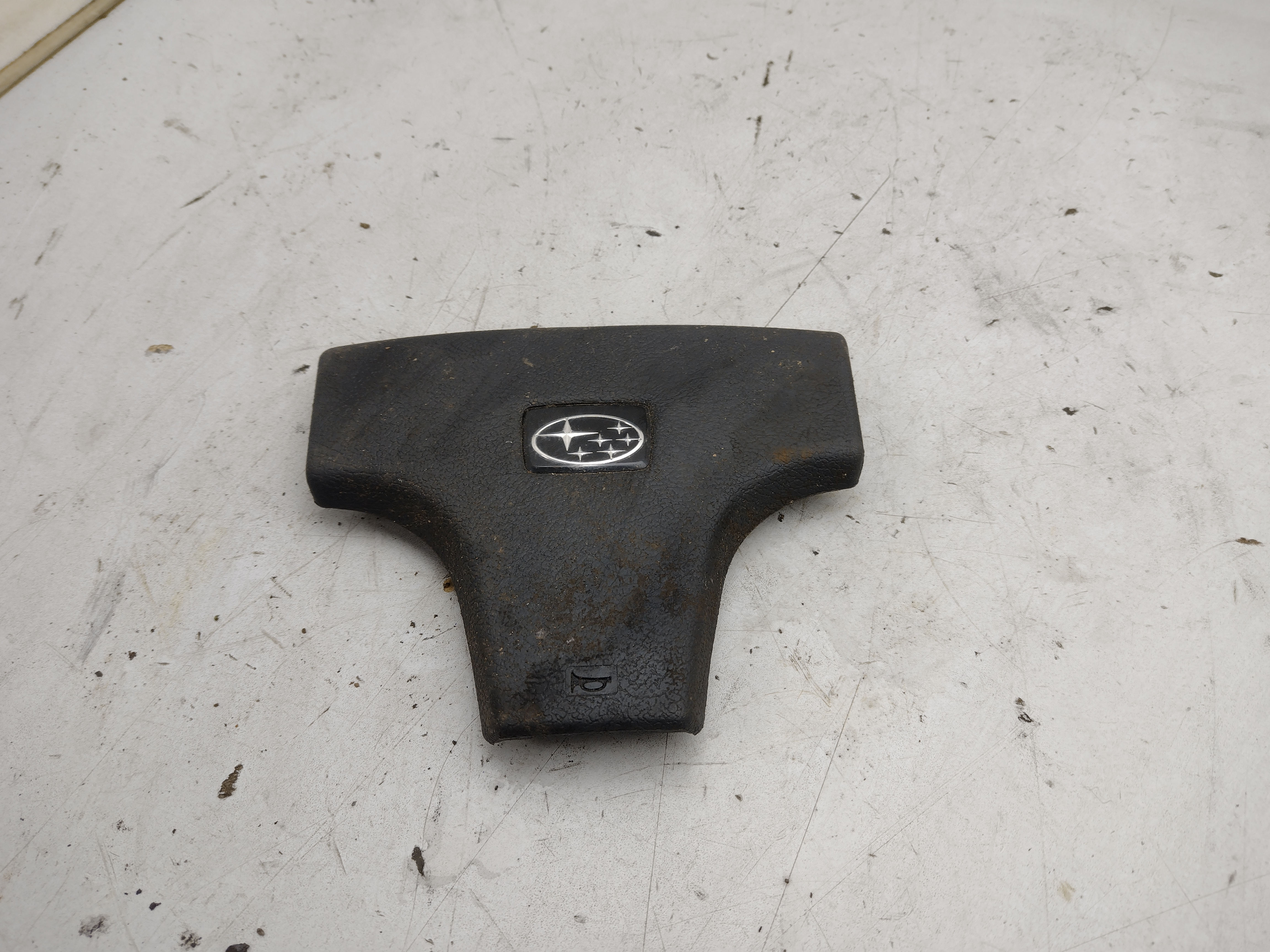 Lenkrad-Abdeckung für Subaru Justy KAD Lenkrad-Abdeckung für Subaru Justy KAD