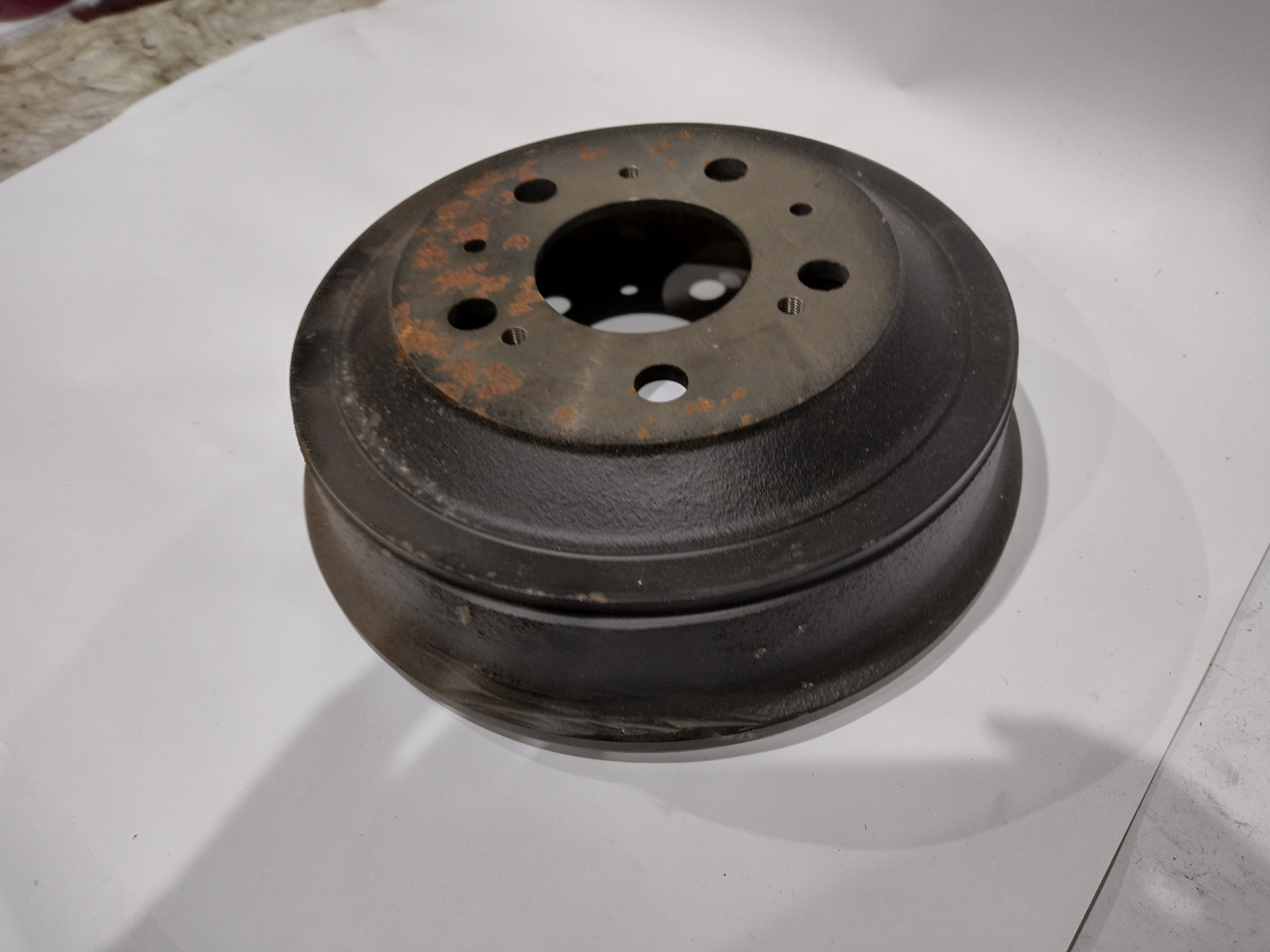 Peugeot / Citroen Bremstrommel 424738 NEU NOS NEW