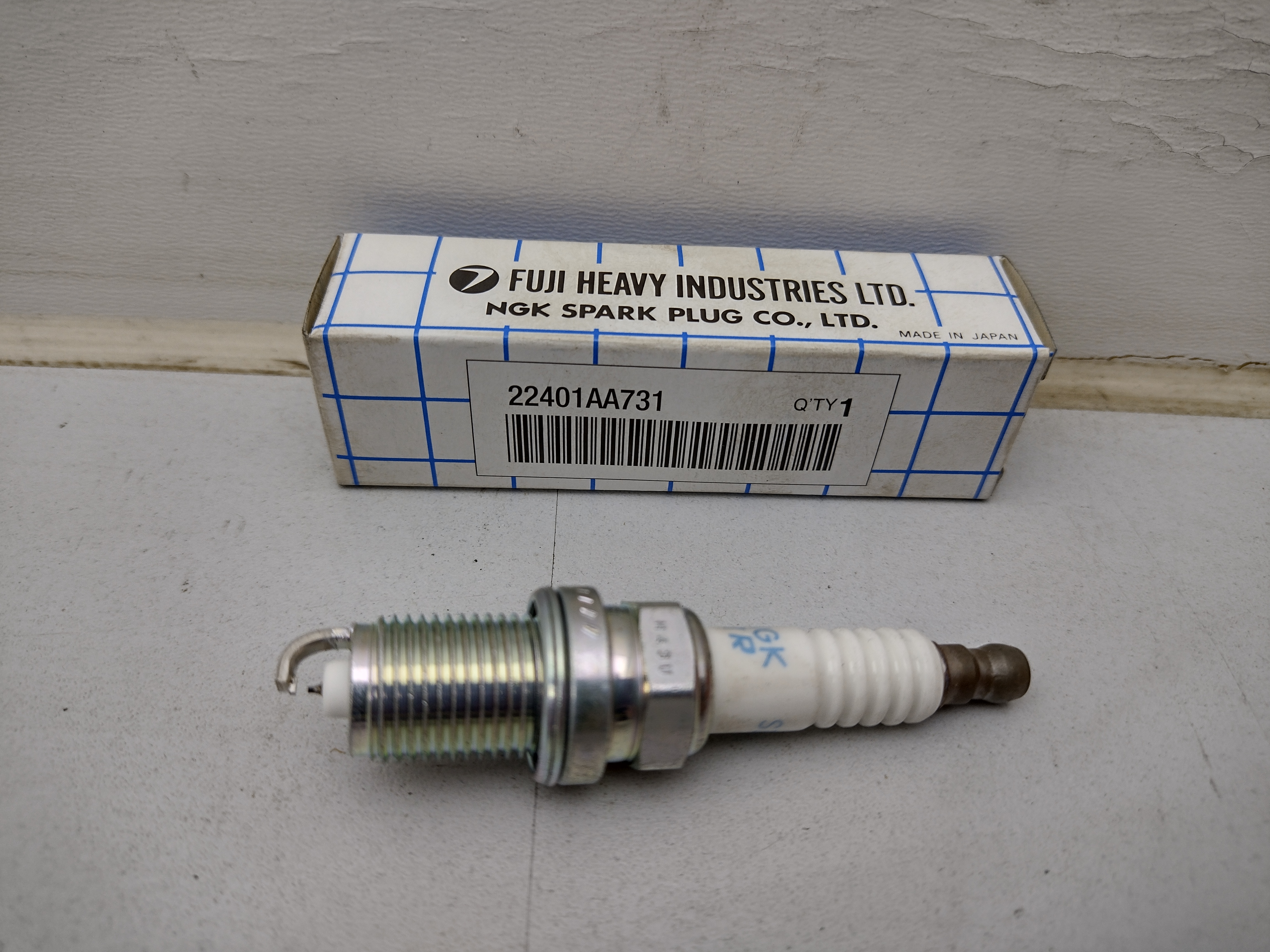 Zündkerze SUBARU 22401AA731 NGK SILFR6A11 für Subaru Legacy 5 BM BR Outback BM BR Zündkerze SUBARU 22401AA731 NGK SILFR6A11 für Subaru Legacy 5 BM BR Outback BM BR