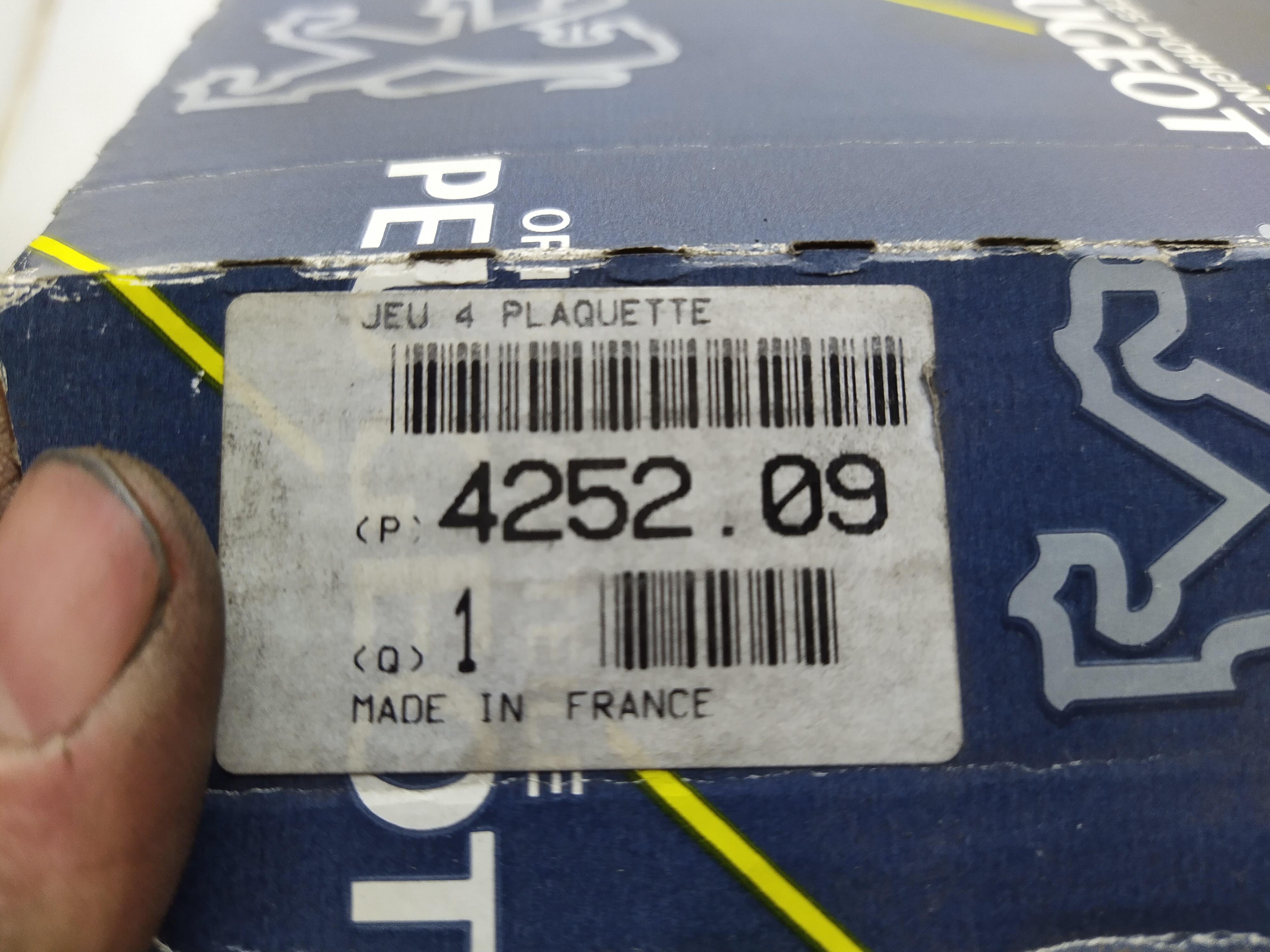 Peugeot 206 306  Bremsbelagsatz Bremsbeläge vorne 425209 NEU NOS NEW