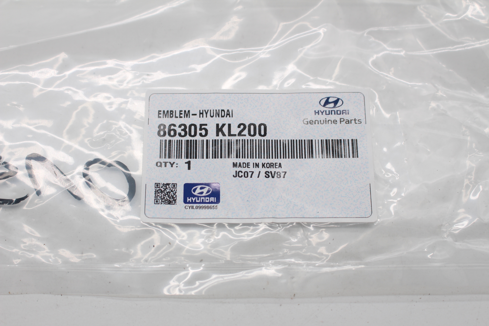 Hyundai IONIQ 6 Stoßstangen Emblem Silber 86305KL200