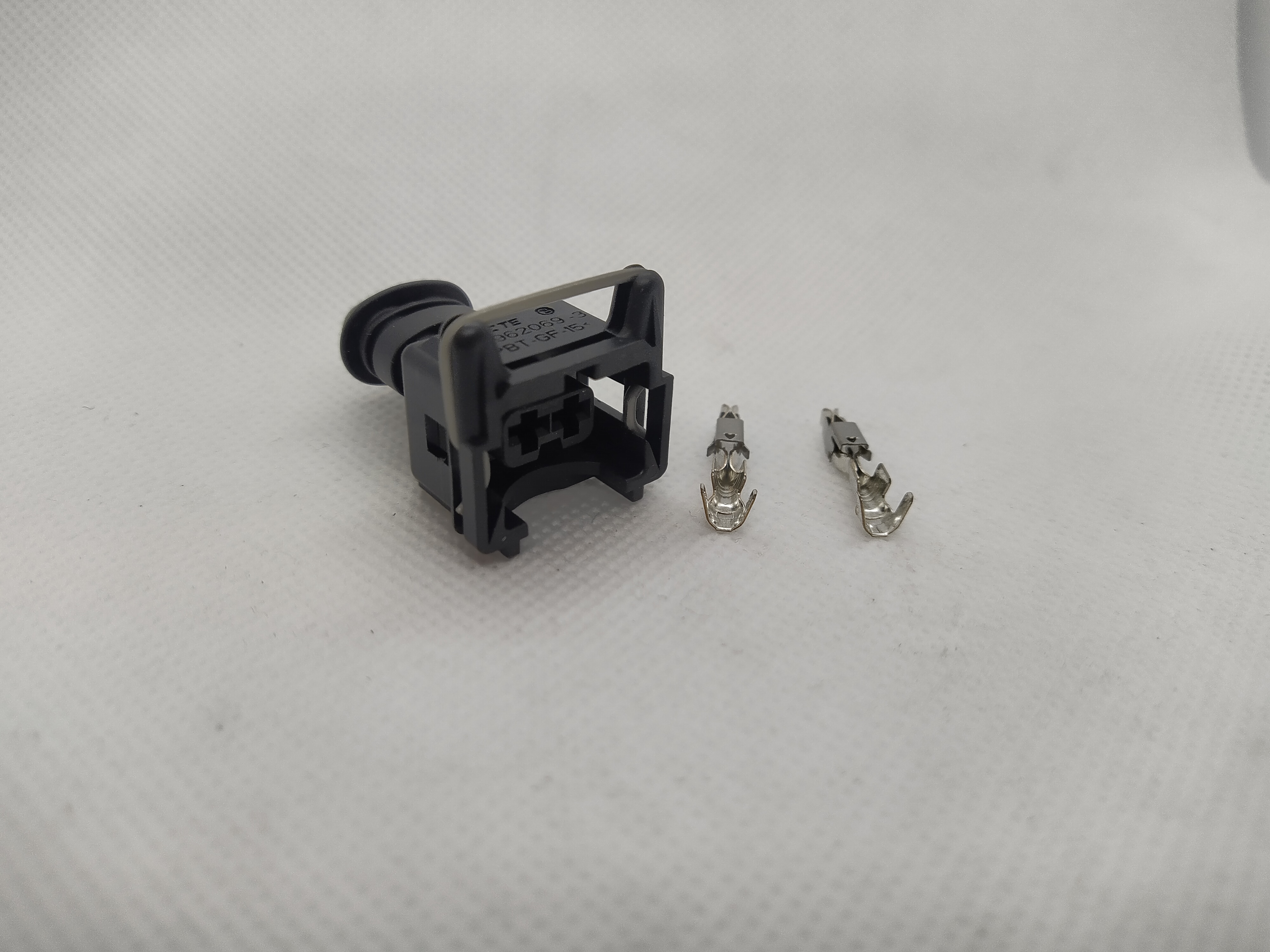 2 Pin JPT Stecker Steckerset Steckerkit für Jetronic usw. 2 Pin JPT Stecker Steckerset Steckerkit für Jetronic usw.