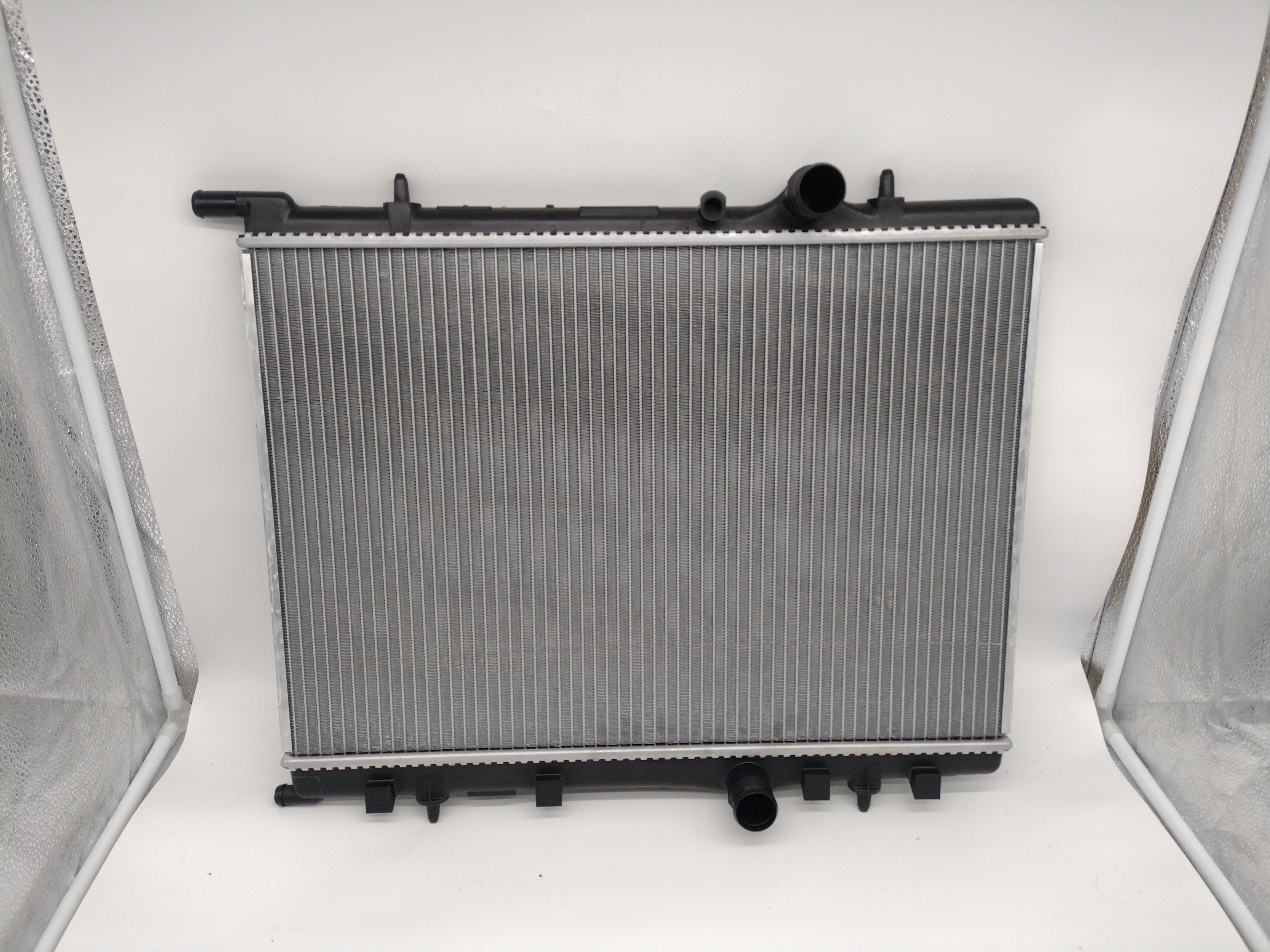 Peugeot / Citroen Wasserkühler Kühler 133316 NEU NOS NEW OEM Peugeot / Citroen Wasserkühler Kühler 133316 NEU NOS NEW OEM