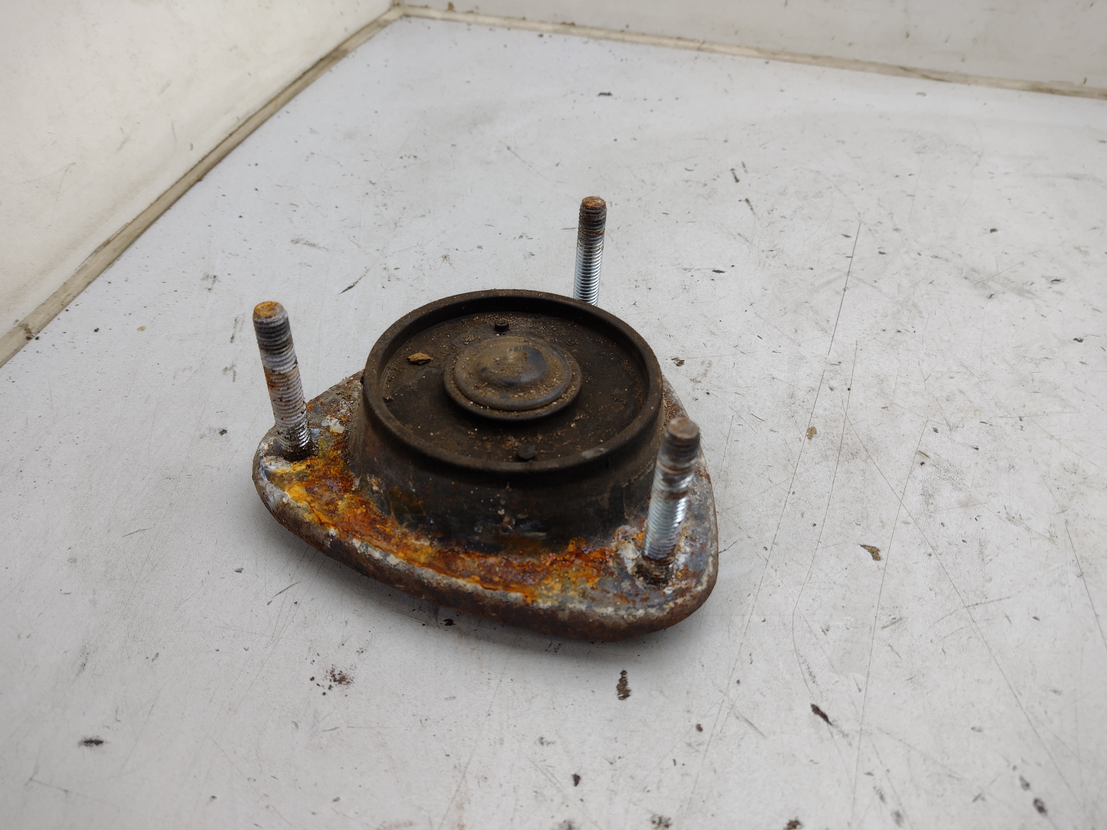 Domlager vorne vorbereitet Höherlegung für Subaru Impreza GC GF 93-00 Domlager vorne vorbereitet Höherlegung für Subaru Impreza GC GF 93-00