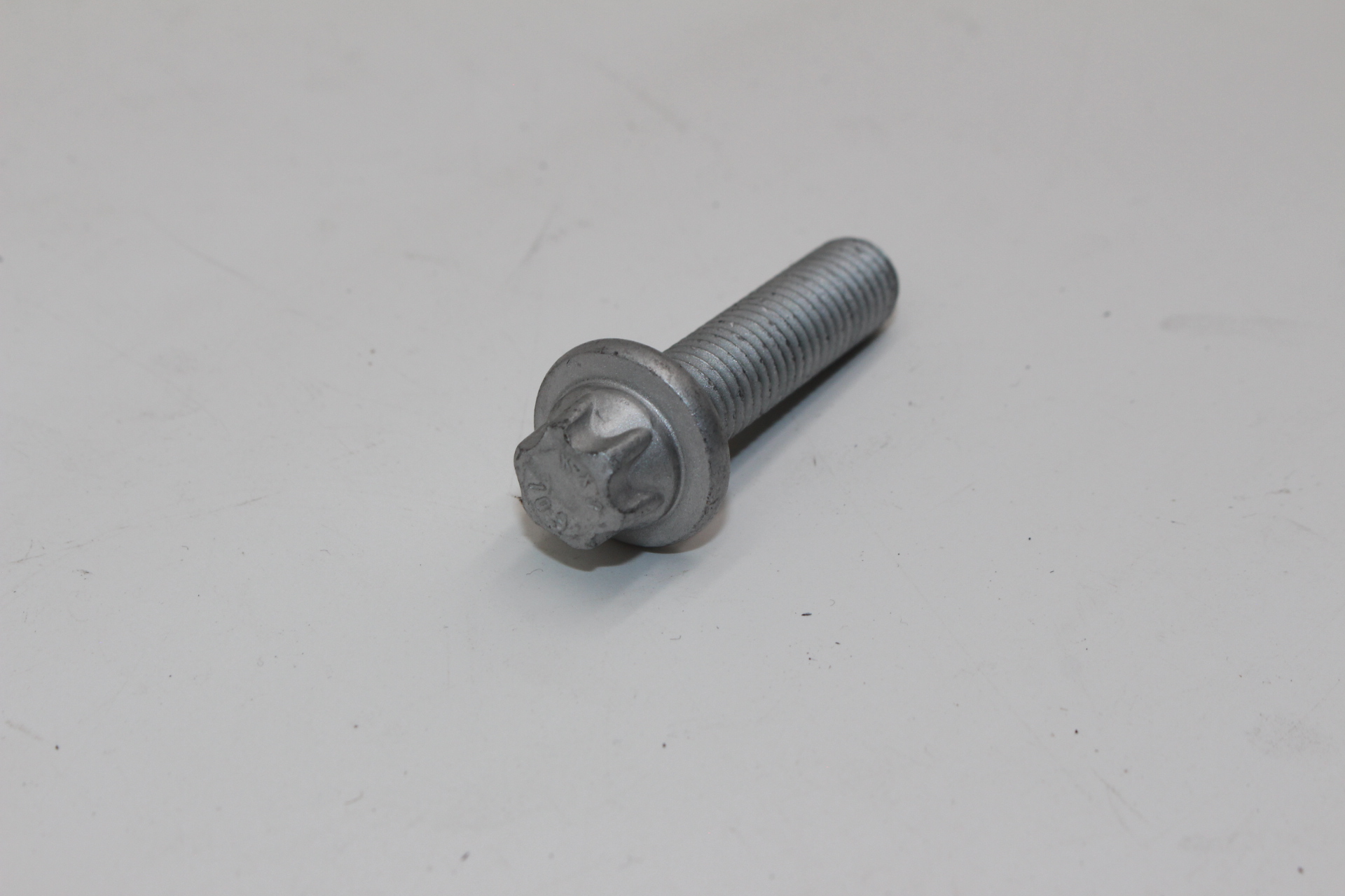 Schraube 0950910004 für SUBARU