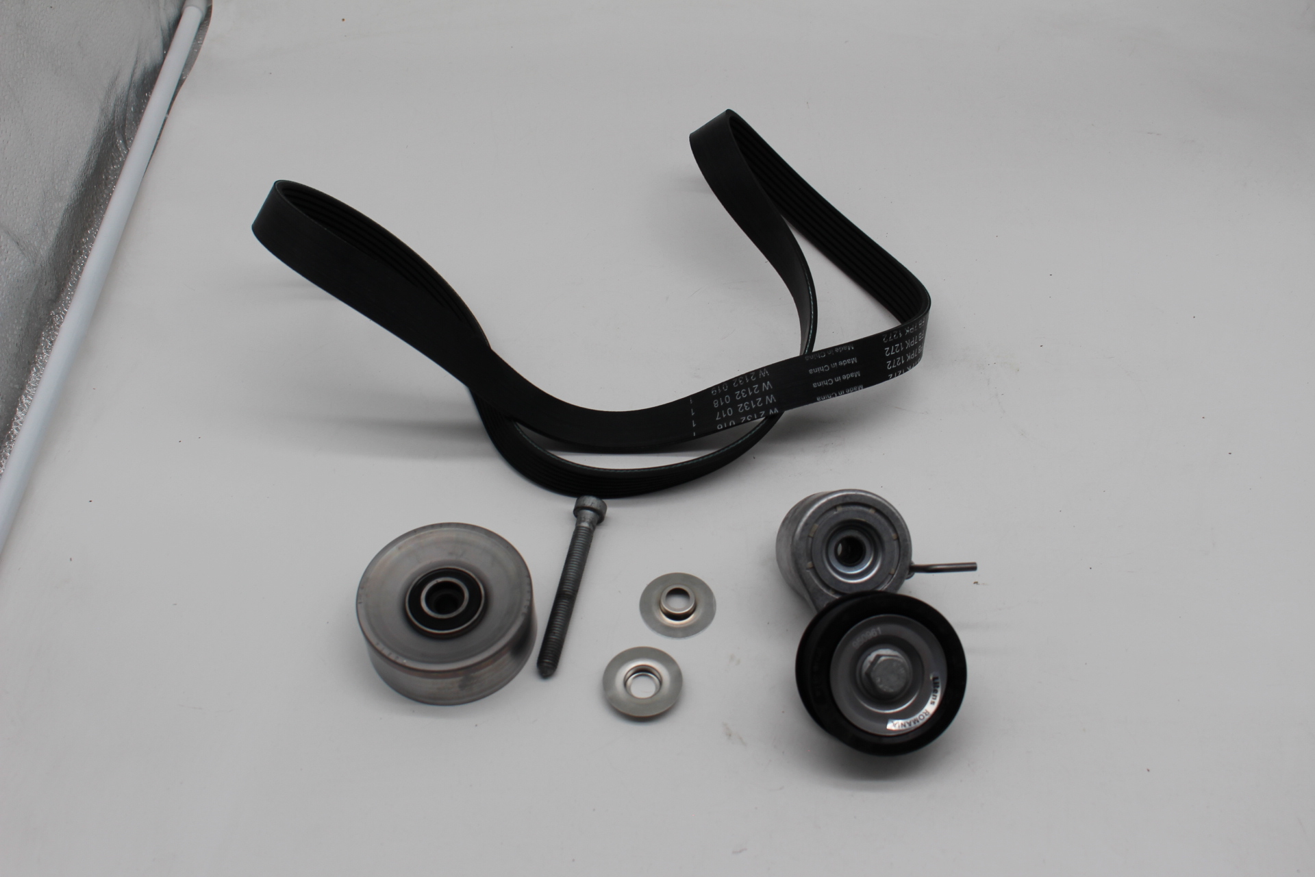 Schaeffler INA 529024510 Keilrippenriemensatz für VW AUDI PORSCHE