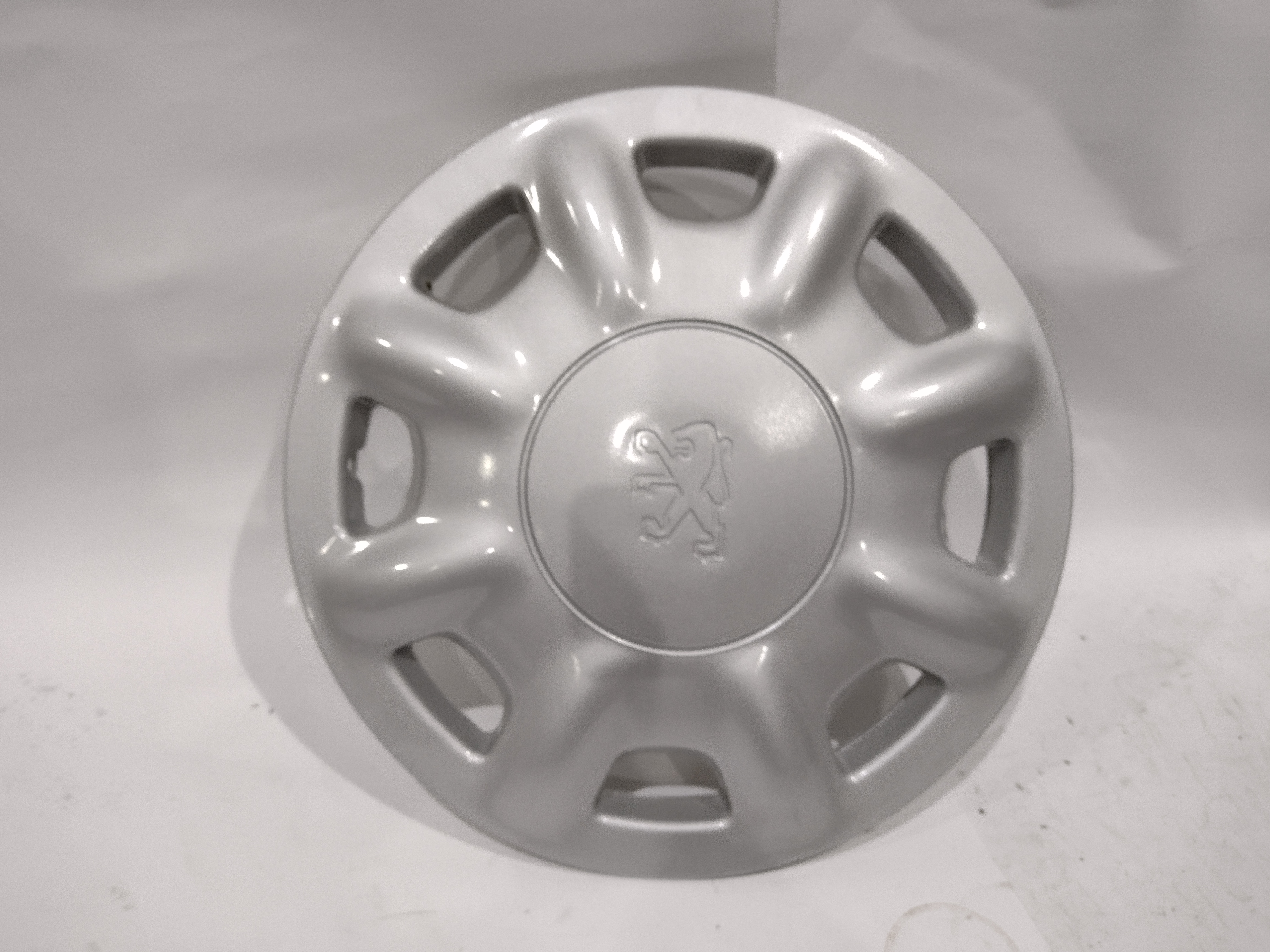 Peugeot Radzierblende Radkappe 9606HG NEU NOS NEW Peugeot Radzierblende Radkappe 9606HG NEU NOS NEW