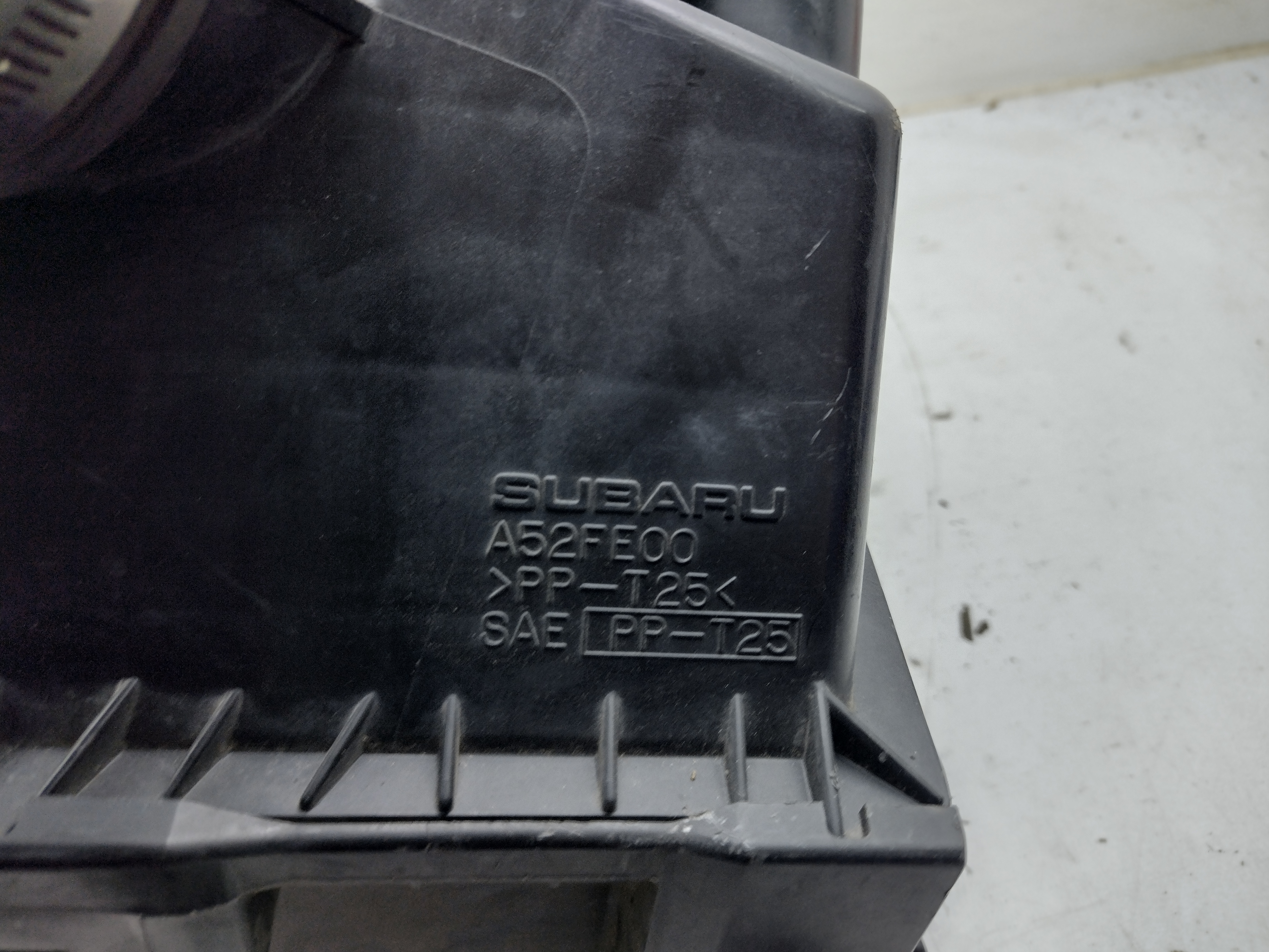 Luftfilterkasten A52FE00 mit Schlauch für Subaru Impreza WRX Turbo Newage GD GG 