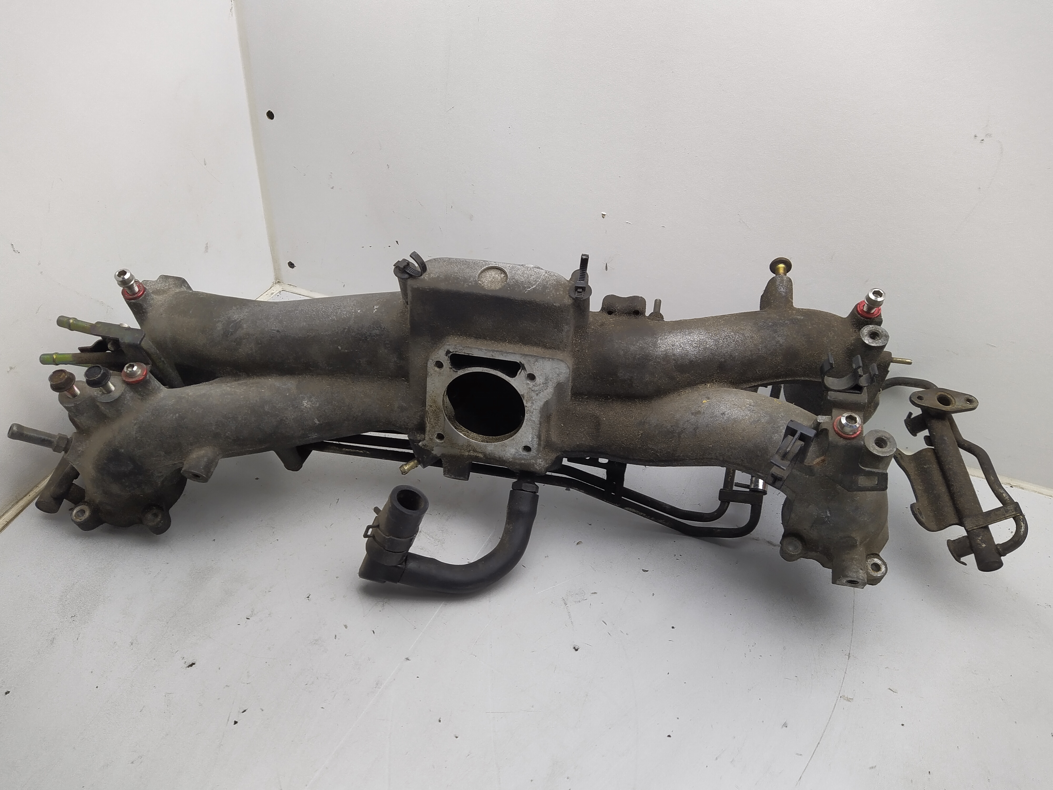 Ansaugbrücke mit Fuelrail von Subaru Impreza WRX STI EJ207 Ansaugbrücke mit Fuelrail von Subaru Impreza WRX STI EJ207
