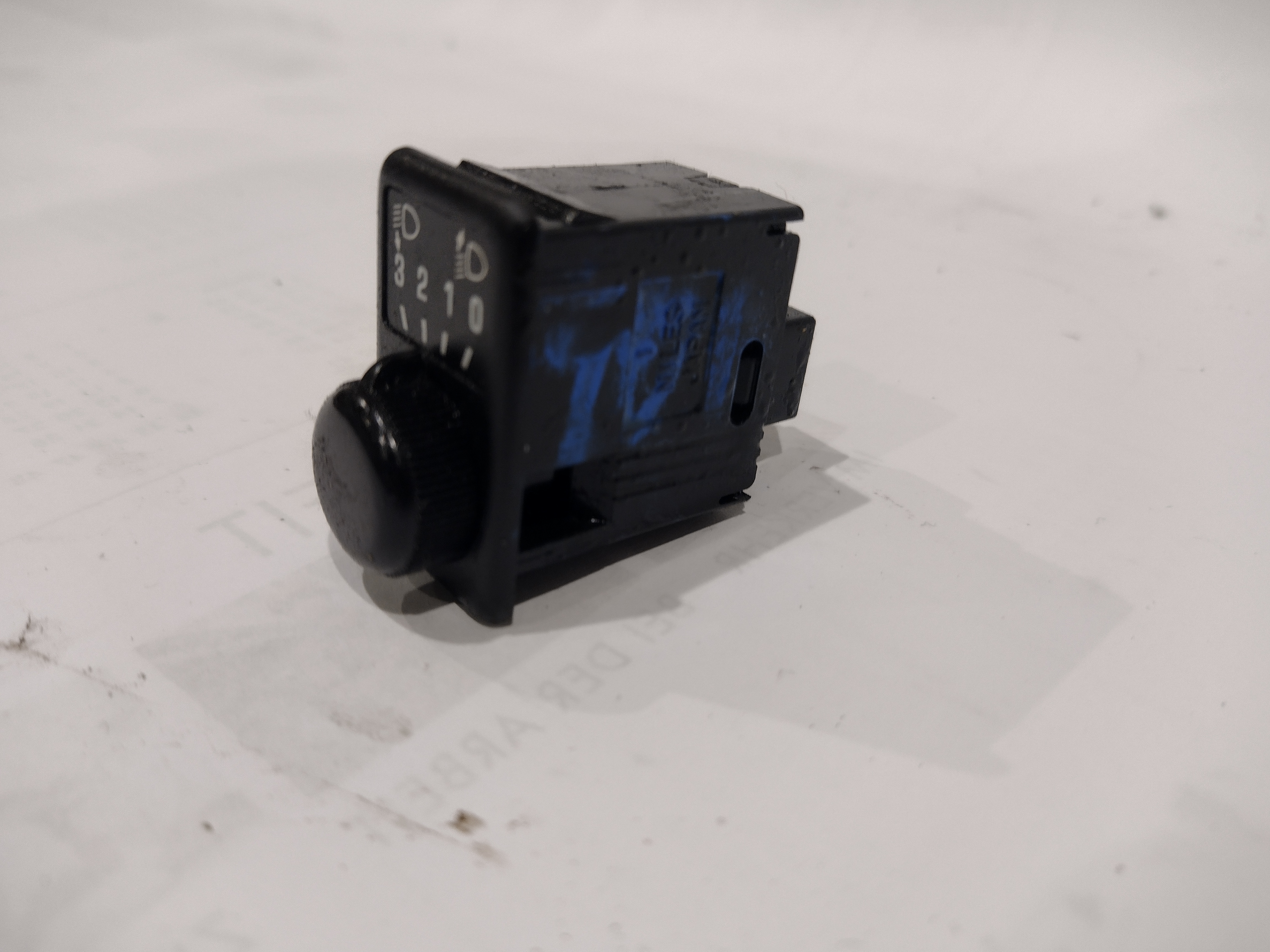 Schalter Leuchtweitenregelung LWL Subaru Impreza 1 GC GF Schalter Leuchtweitenregelung LWL Subaru Impreza 1 GC GF