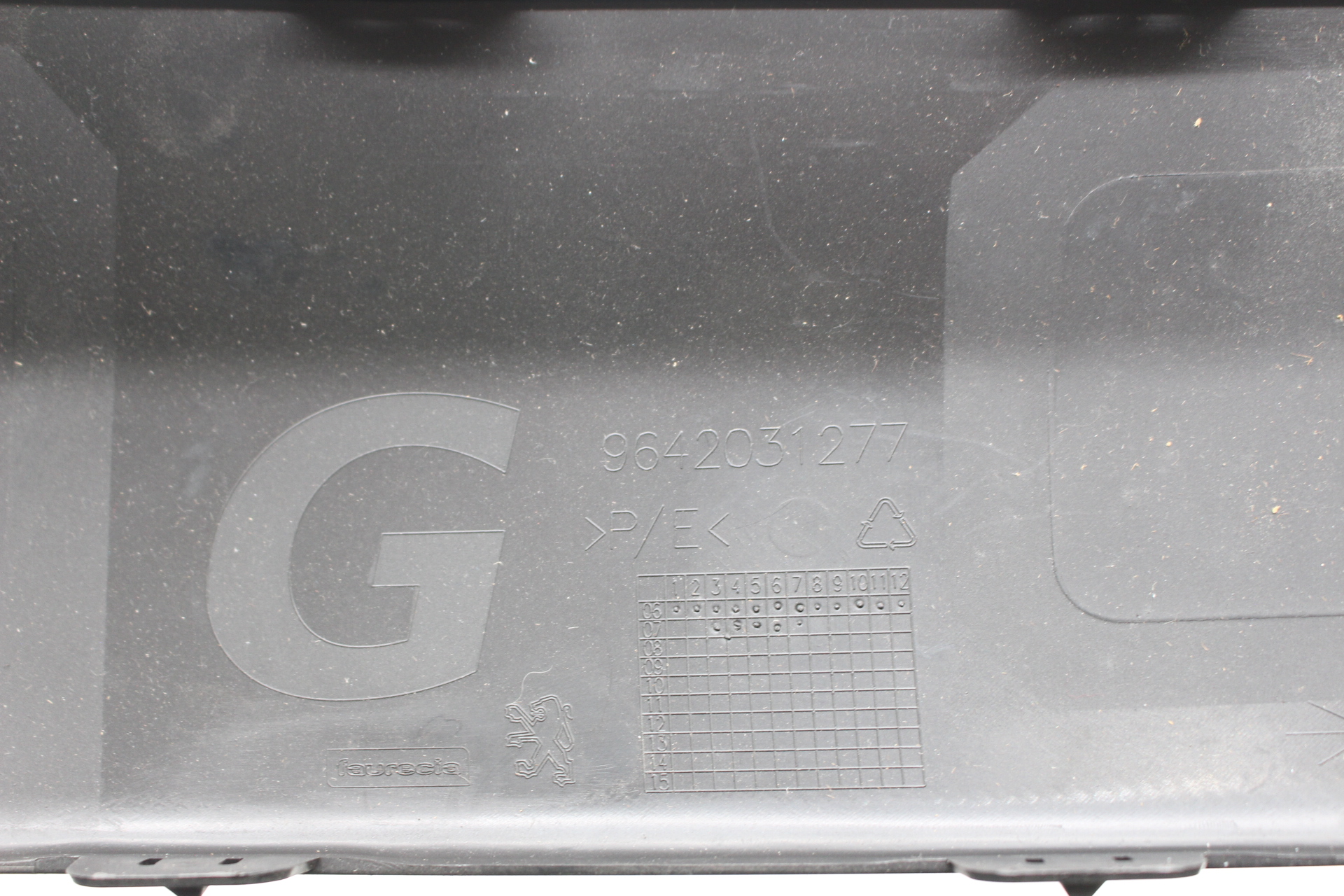 Peugeot 307 CC Zier-/Schutzleiste, Stoßfänger hinten links 7452Y9 NEU NOS NEW OEM 