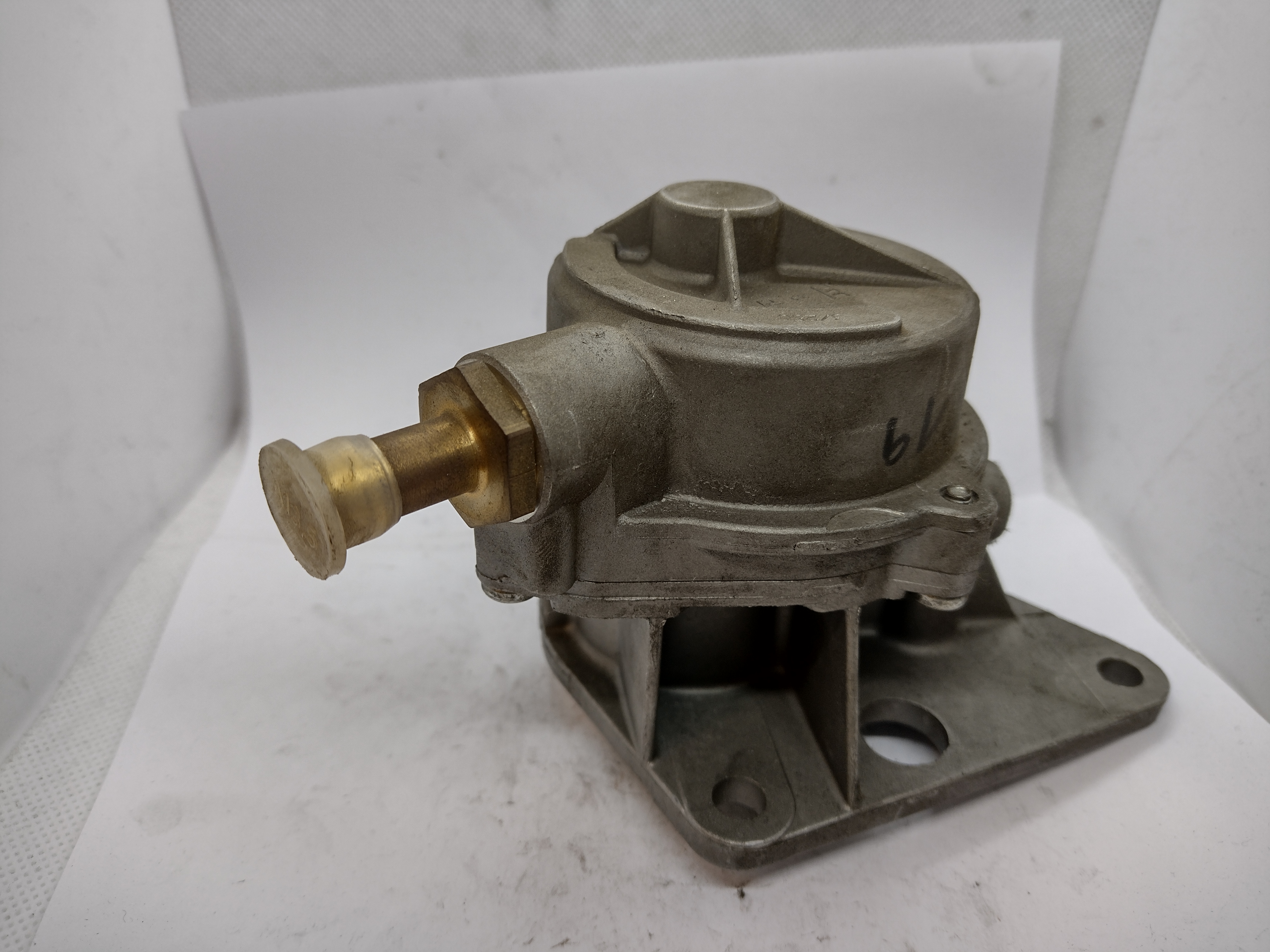 Peugeot / Citroen Pierburg Pumpe NEU NOS NEW Peugeot / Citroen Pierburg Pumpe NEU NOS NEW