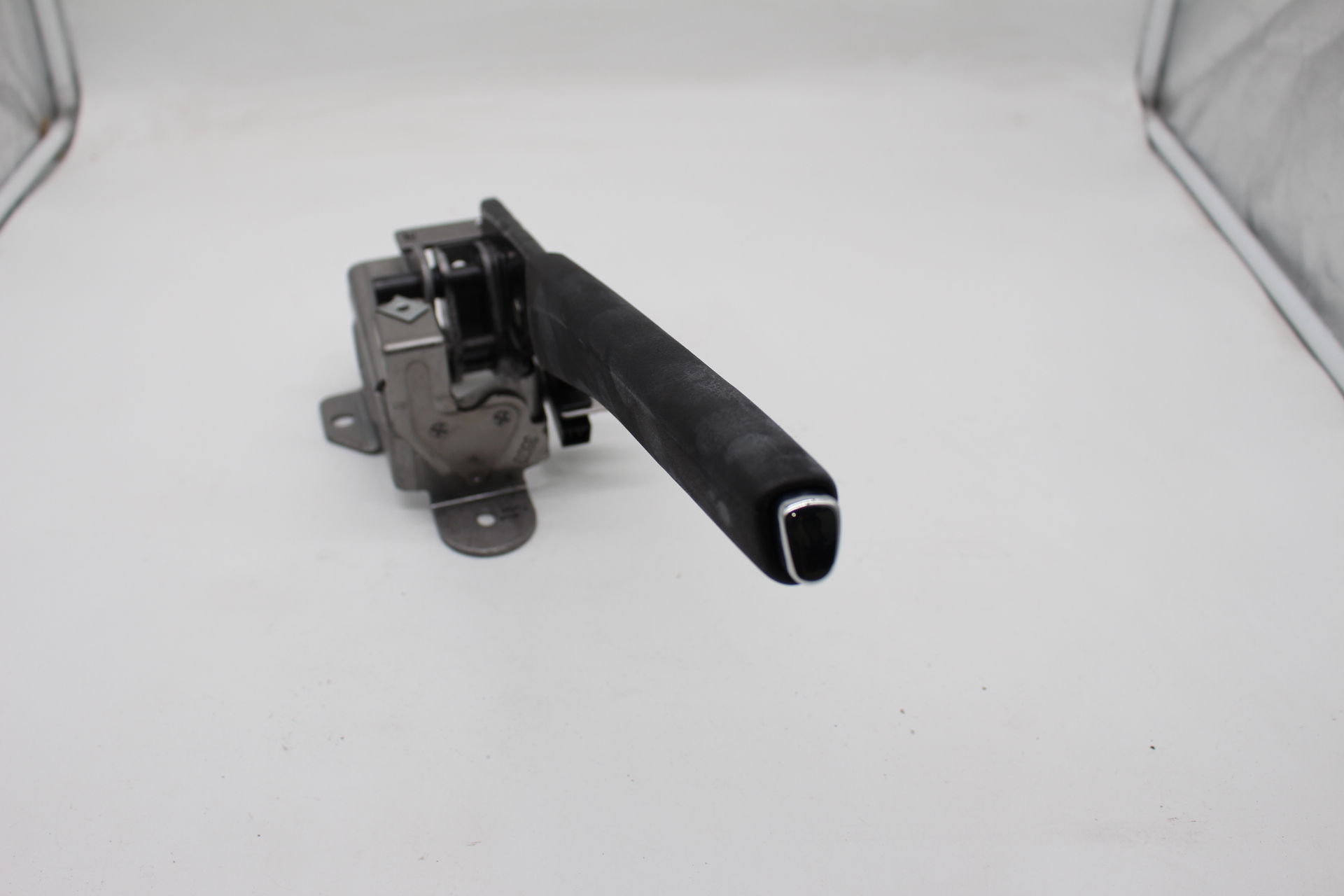 Peugeot 307 Handbremshebel 470181 NEU NOS NEW OEM