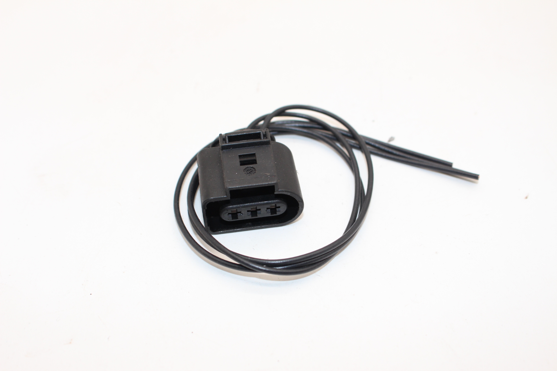 Vormontierter Stecker 1J0973723 – 3-polig, gedichtet, weiblich – inkl. 30 cm Kabel