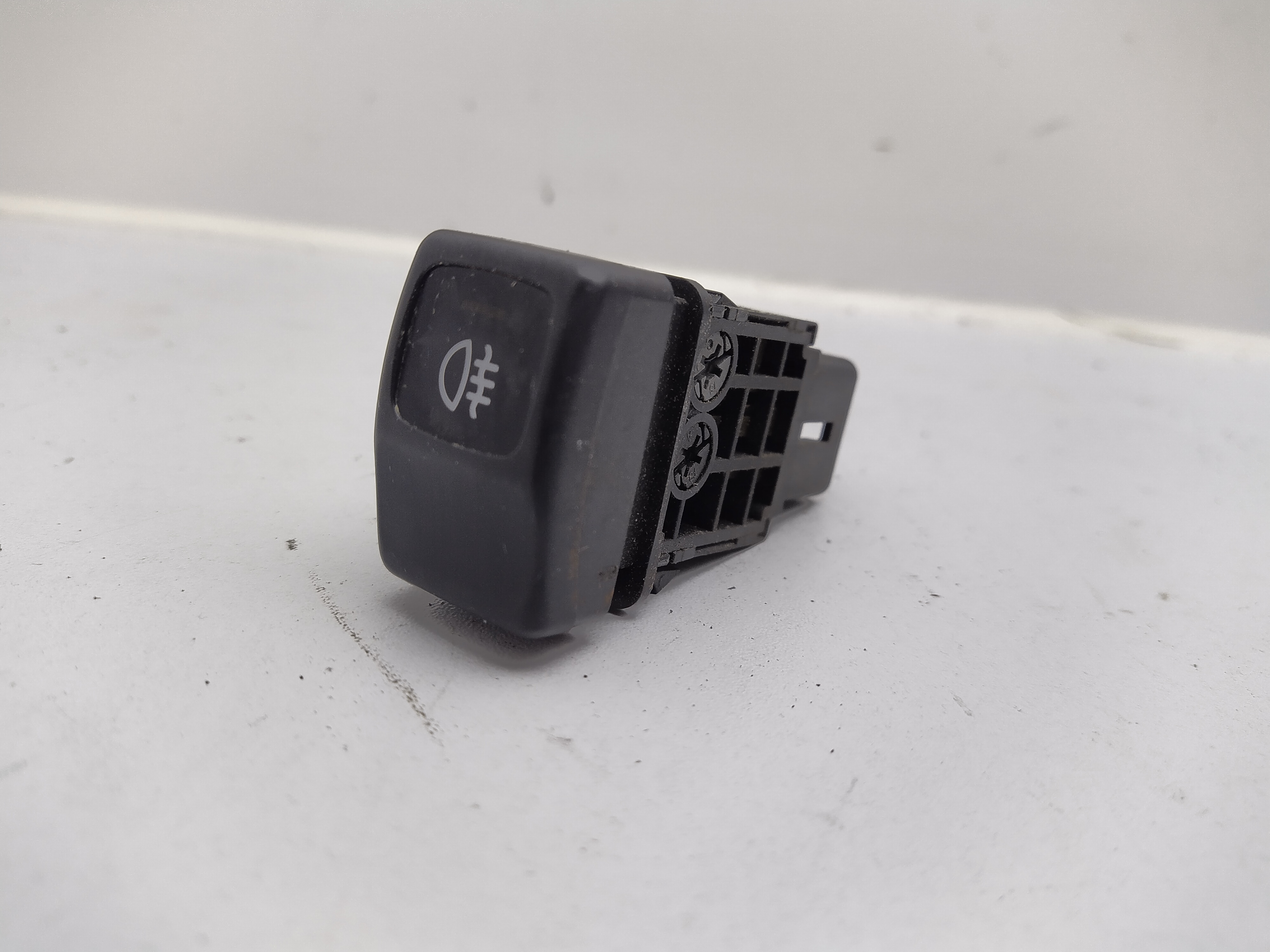 Schalter Nebelschlussleuchte für Subaru Legacy 2 BD BG 94-99 Schalter Nebelschlussleuchte für Subaru Legacy 2 BD BG 94-99