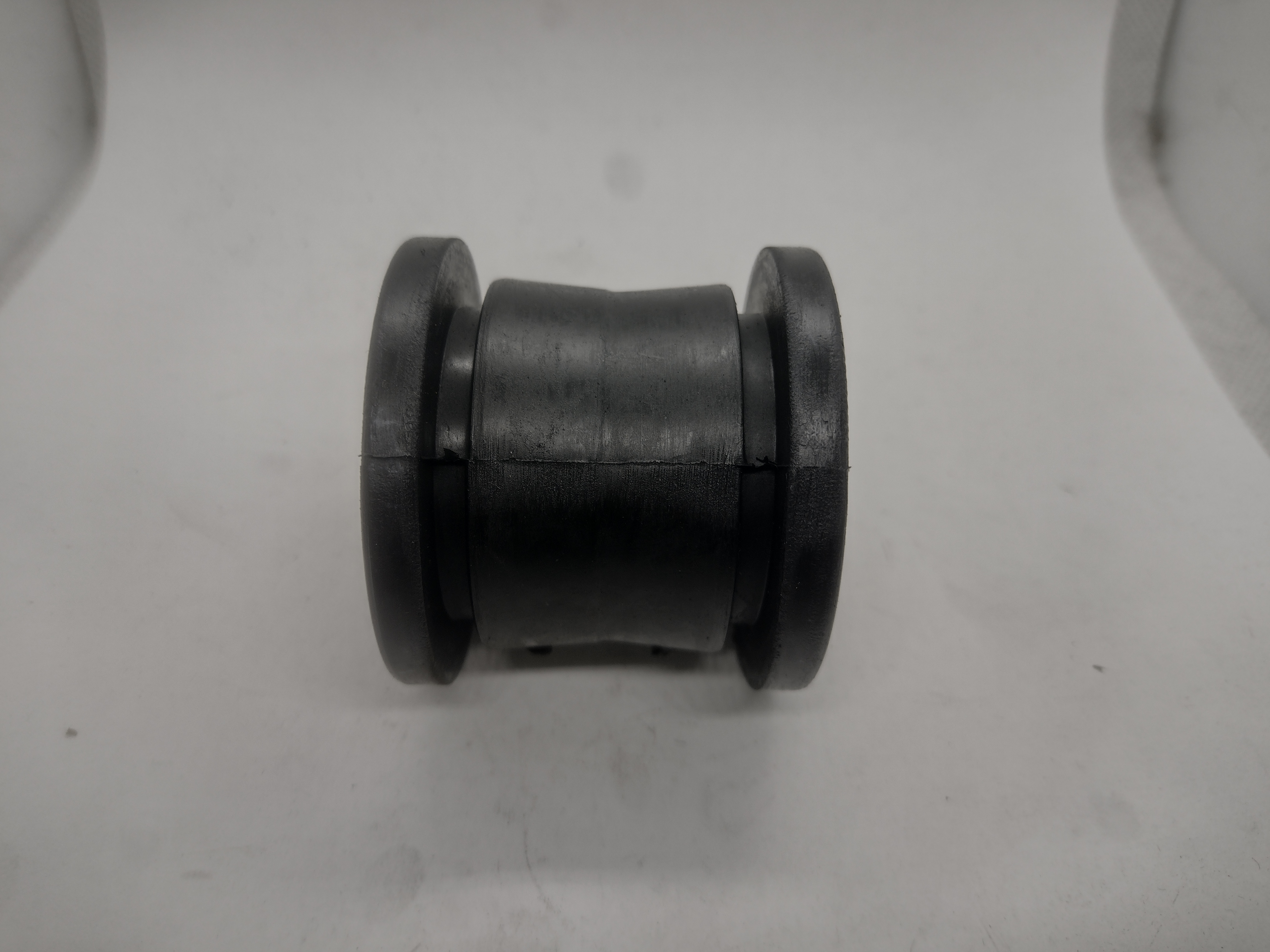 Peugeot / Citroen / Fiat Querlenkerlager vorne rund 352393 NEU NOS NEW Peugeot / Citroen / Fiat Querlenkerlager vorne rund 352393 NEU NOS NEW