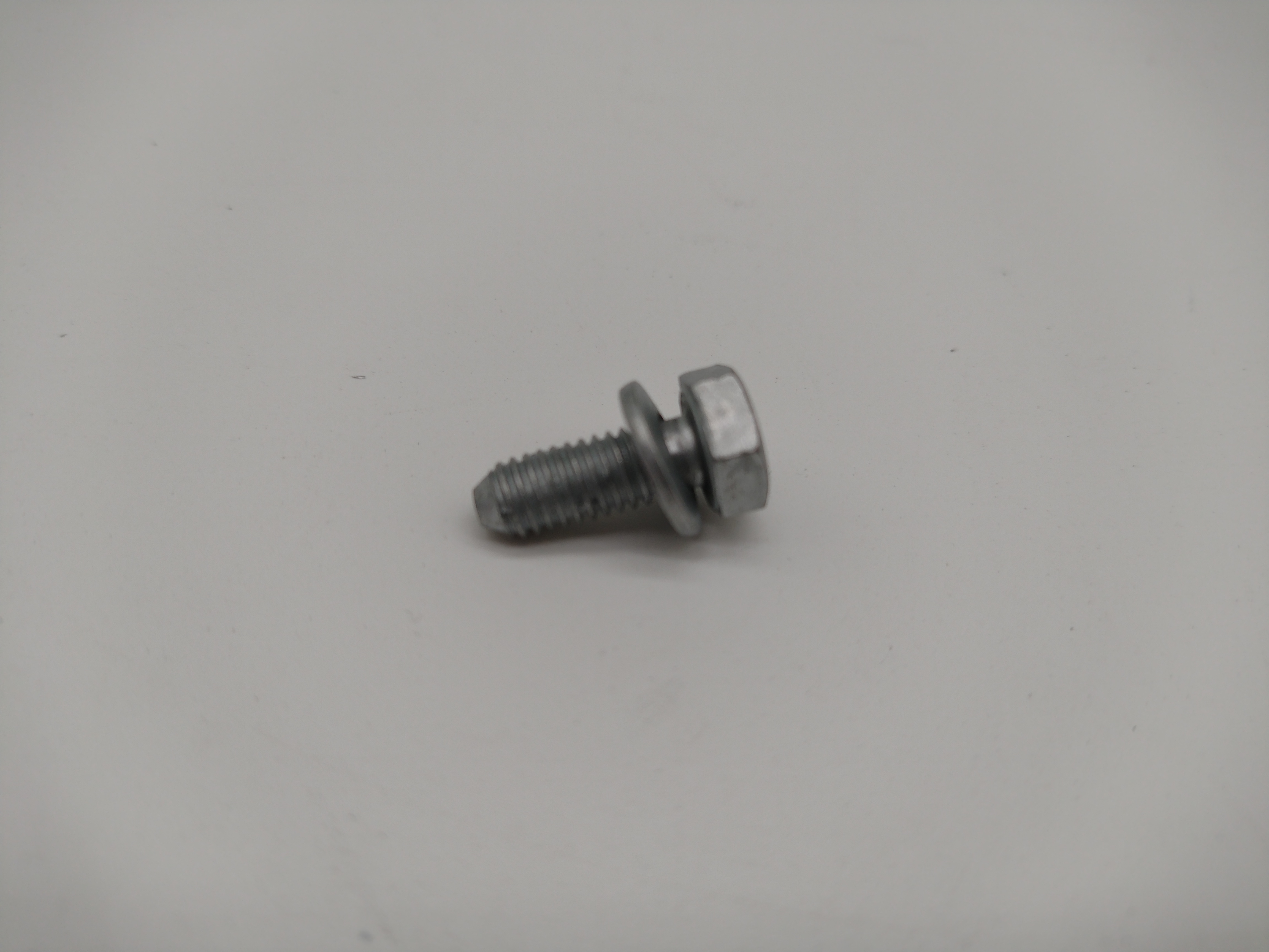 Peugeot / Citroen SECHSKANTSCHRAUBE 692297 NEU NOS NEW OEM Peugeot / Citroen SECHSKANTSCHRAUBE 692297 NEU NOS NEW OEM