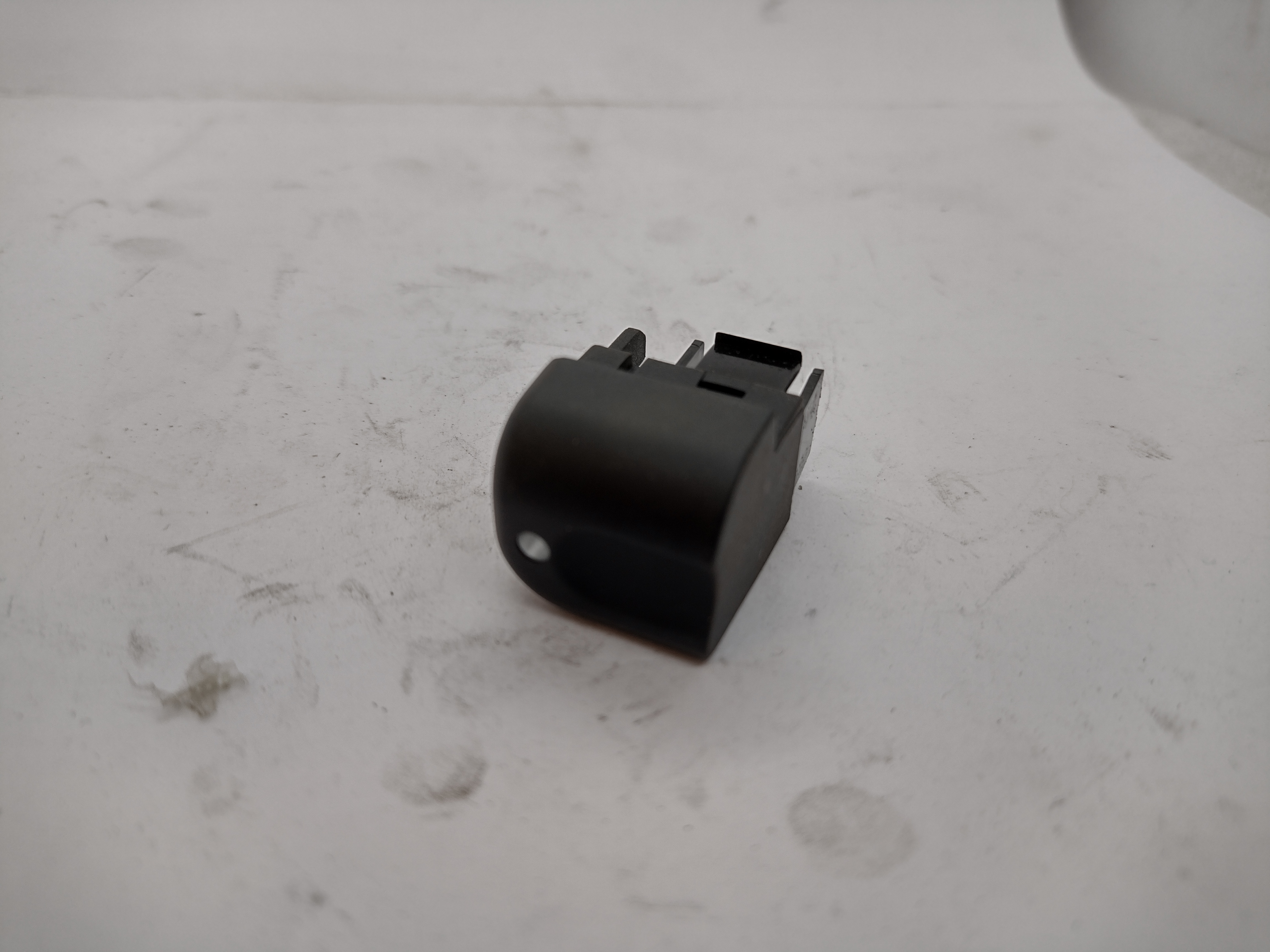 Peugeot / Citroen Schalter 6451WO NEU NOS NEW OEM Peugeot / Citroen Schalter 6451WO NEU NOS NEW OEM
