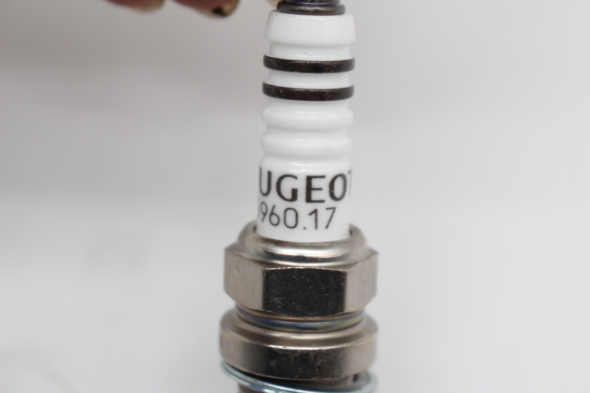 Peugeot Zündkerze 596017 NEU NOS NEW OEM