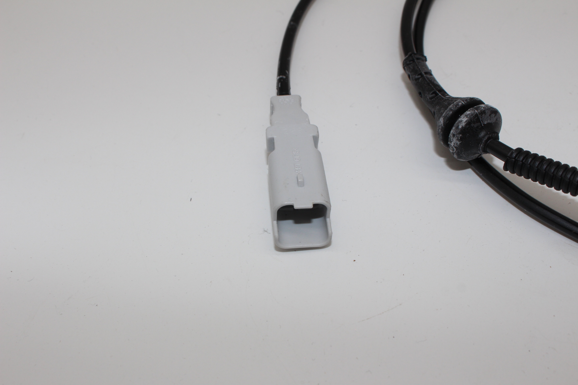 Peugeot 407 / Citroen C5 ABS-Sensor hinten 4545H6 NEU NOS NEW