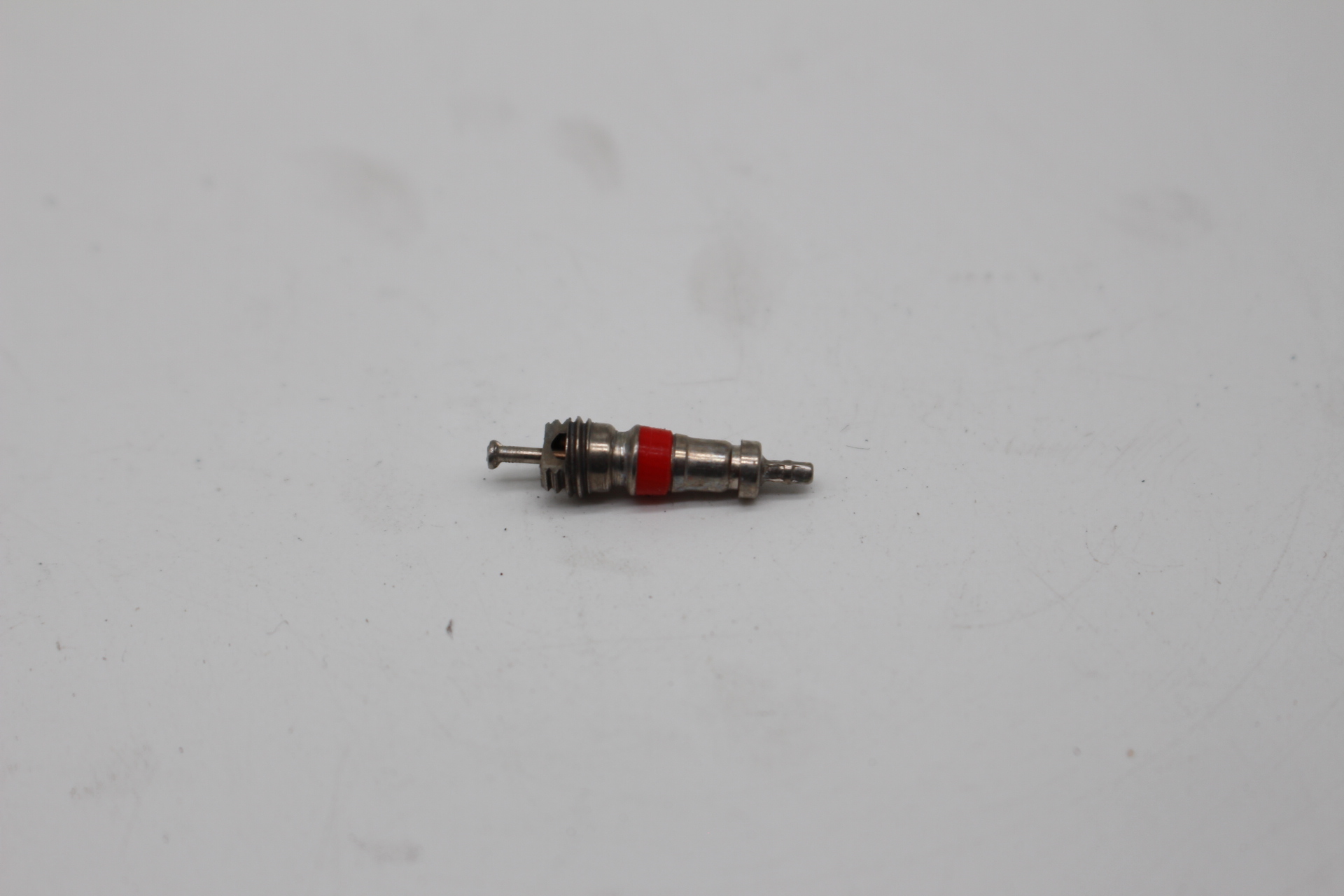 Citroen C5 C8 / Peugeot 607 807 Ventileinsatz, Reifenventil 540412 NEU NOS NEW OEM