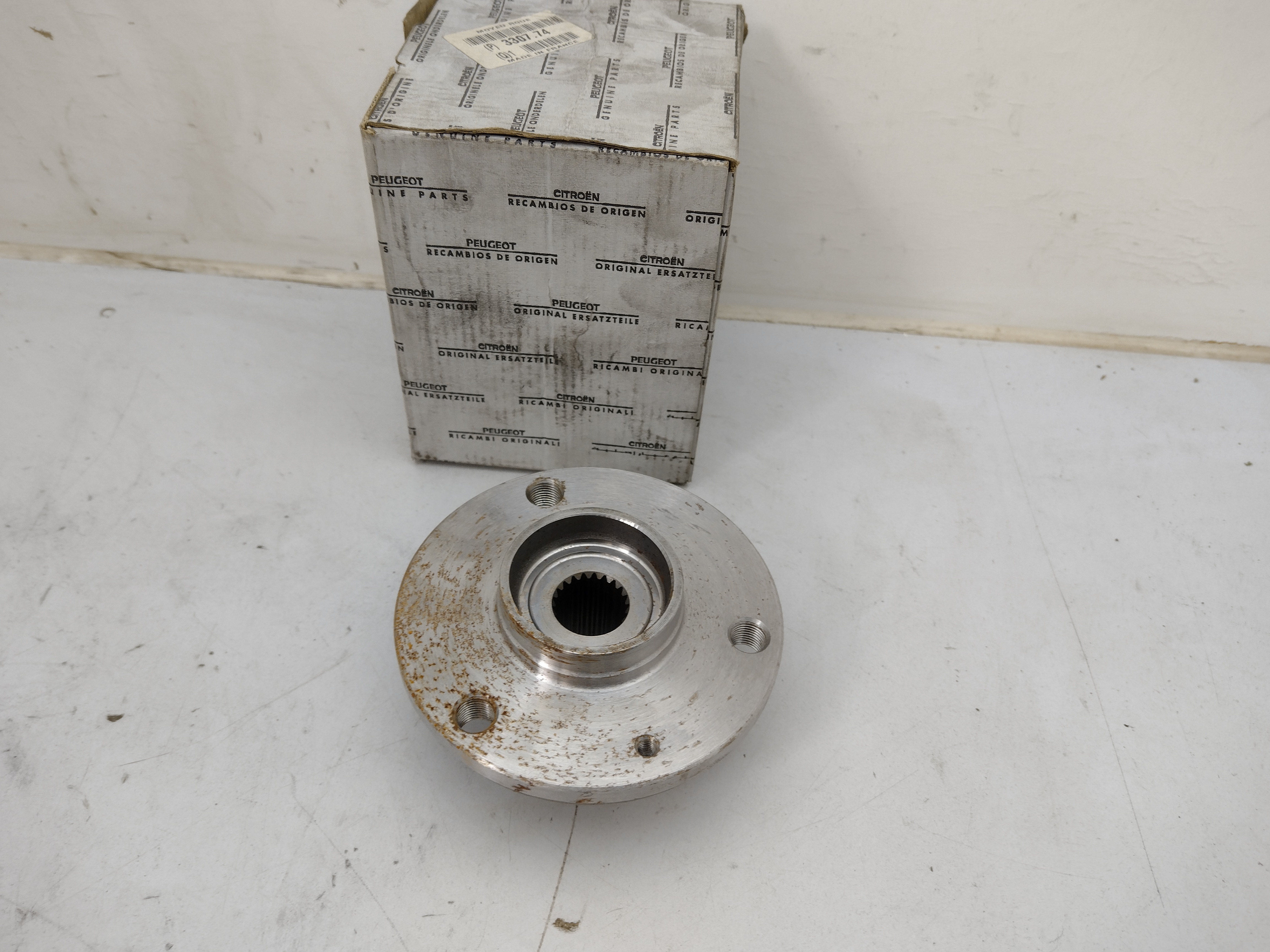 Citroen Ax PEUGEOT 106 II Citroen Saxo I Radnabe 330774 NOS NEW OEM Citroen Ax PEUGEOT 106 II Citroen Saxo I Radnabe 330774 NOS NEW OEM