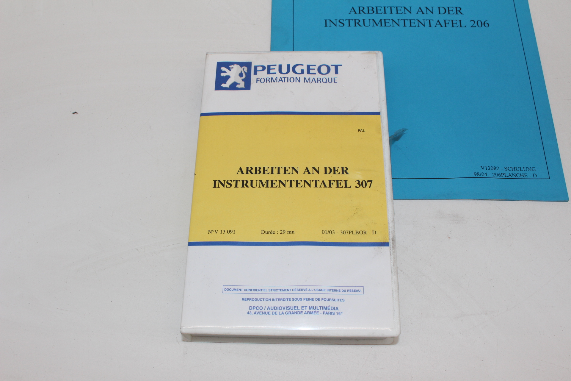 Peugeot Lehrvideokassette – ARBEITEN AN DER INSTRUMENTENTAFEL 307