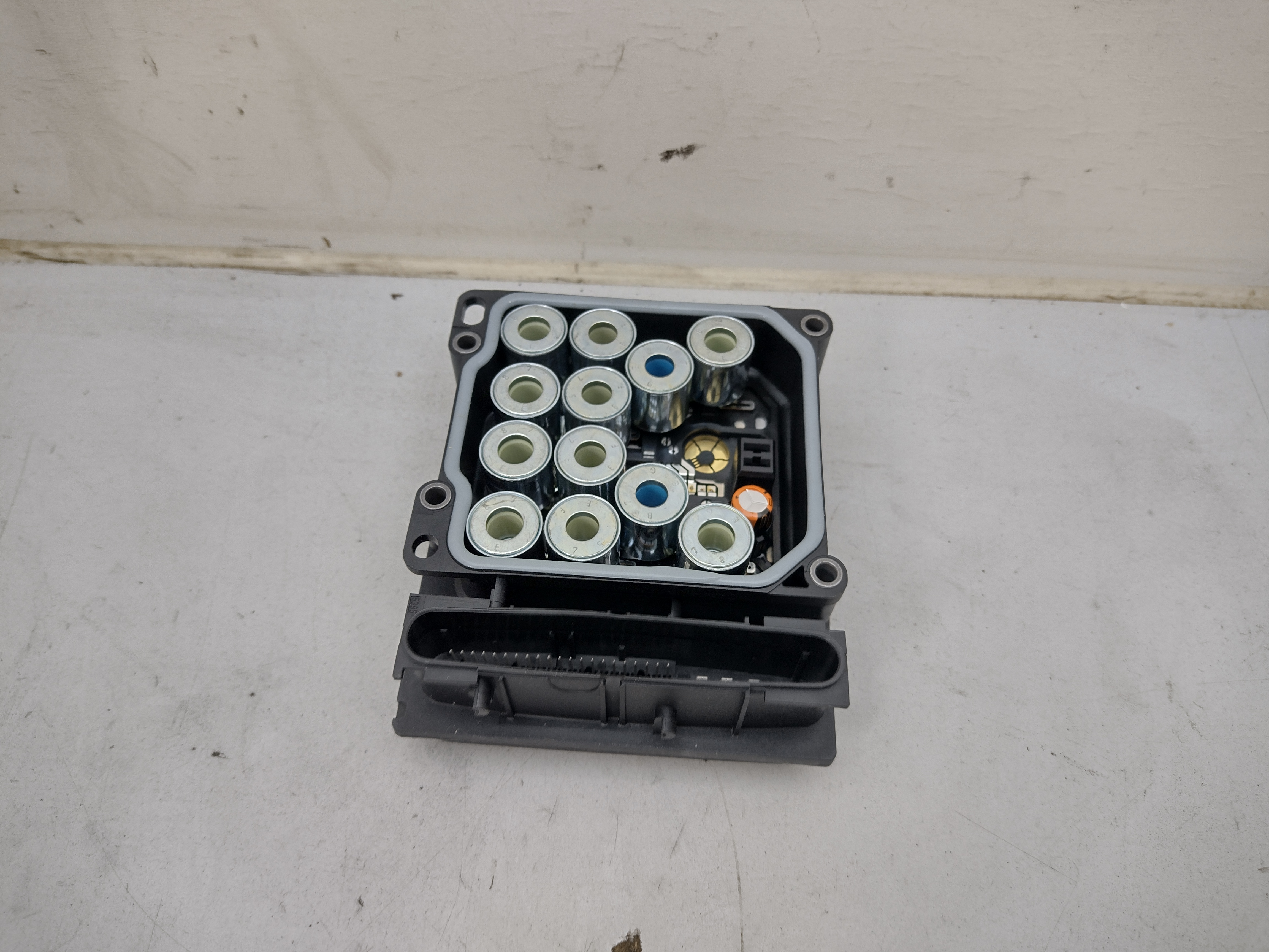 Peugeot / Citroen STEUERGERAET 4542L6 NOS NEW OEM Peugeot / Citroen STEUERGERAET 4542L6 NOS NEW OEM