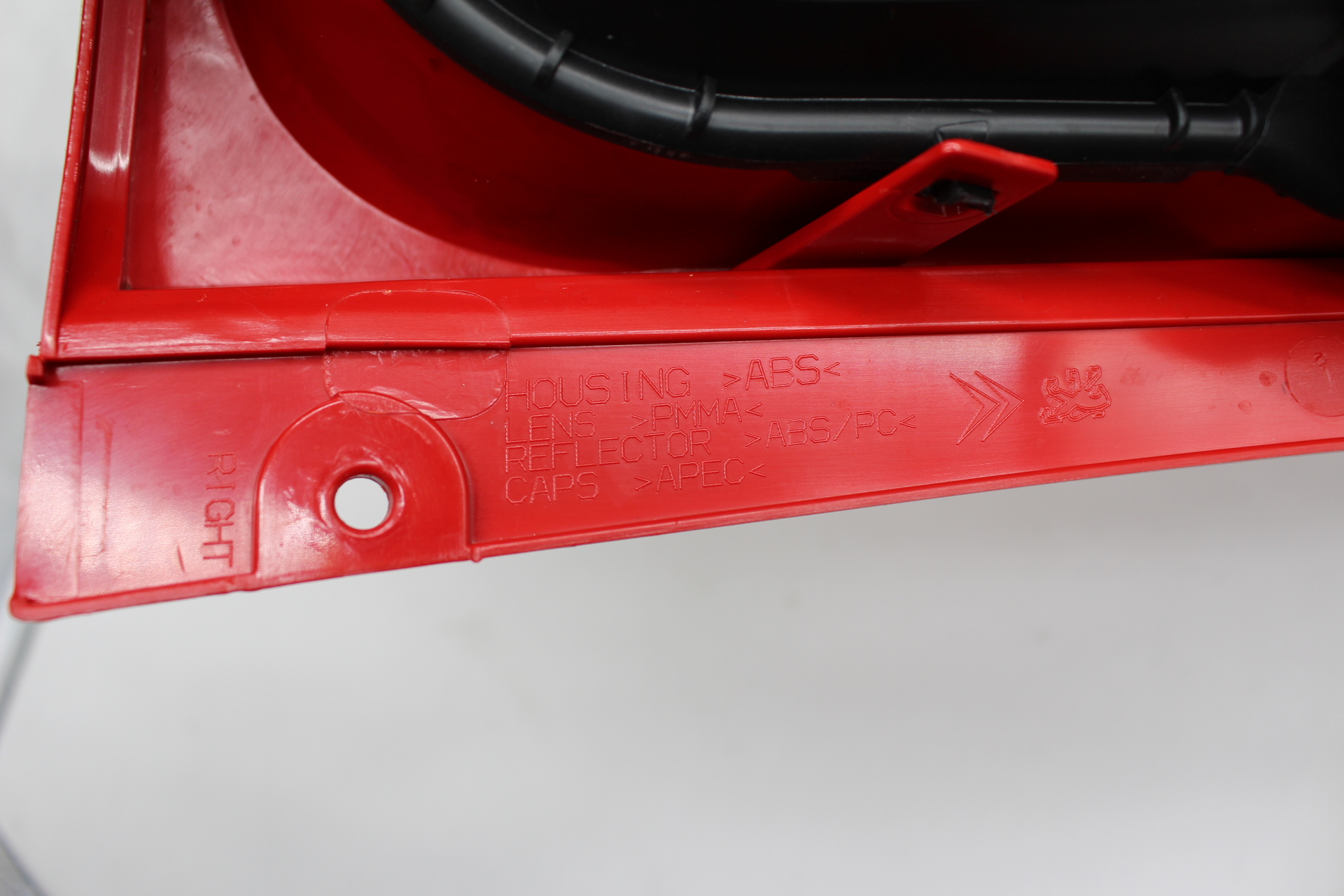 Rückleuchte Rücklicht hinten rechts 6351X6 für Peugeot 107 NEU NOS NEW OEM