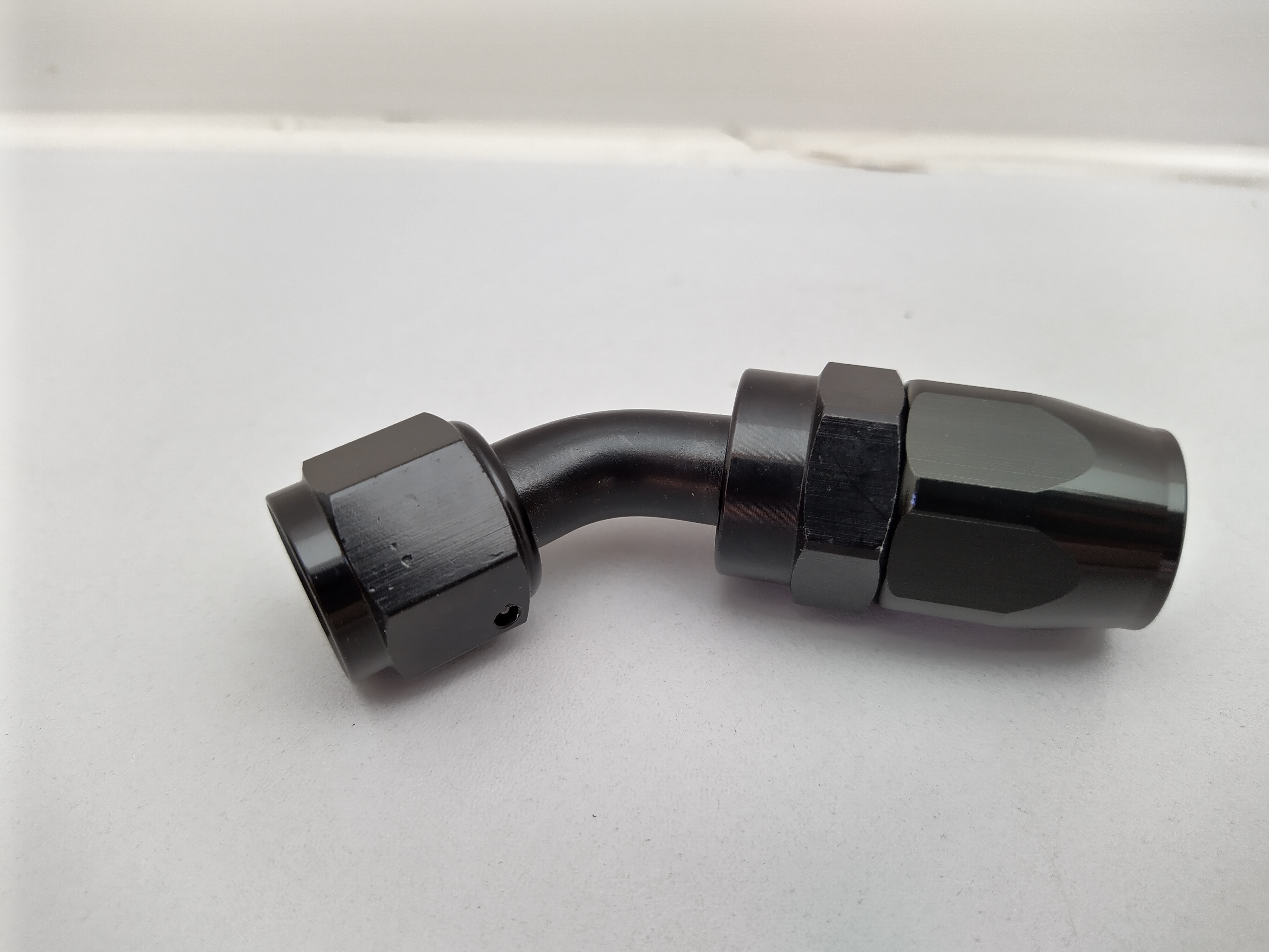 Alu-Fitting schwarz AN8 Dash 8 45° Alu-Fitting schwarz AN8 Dash 8 45°