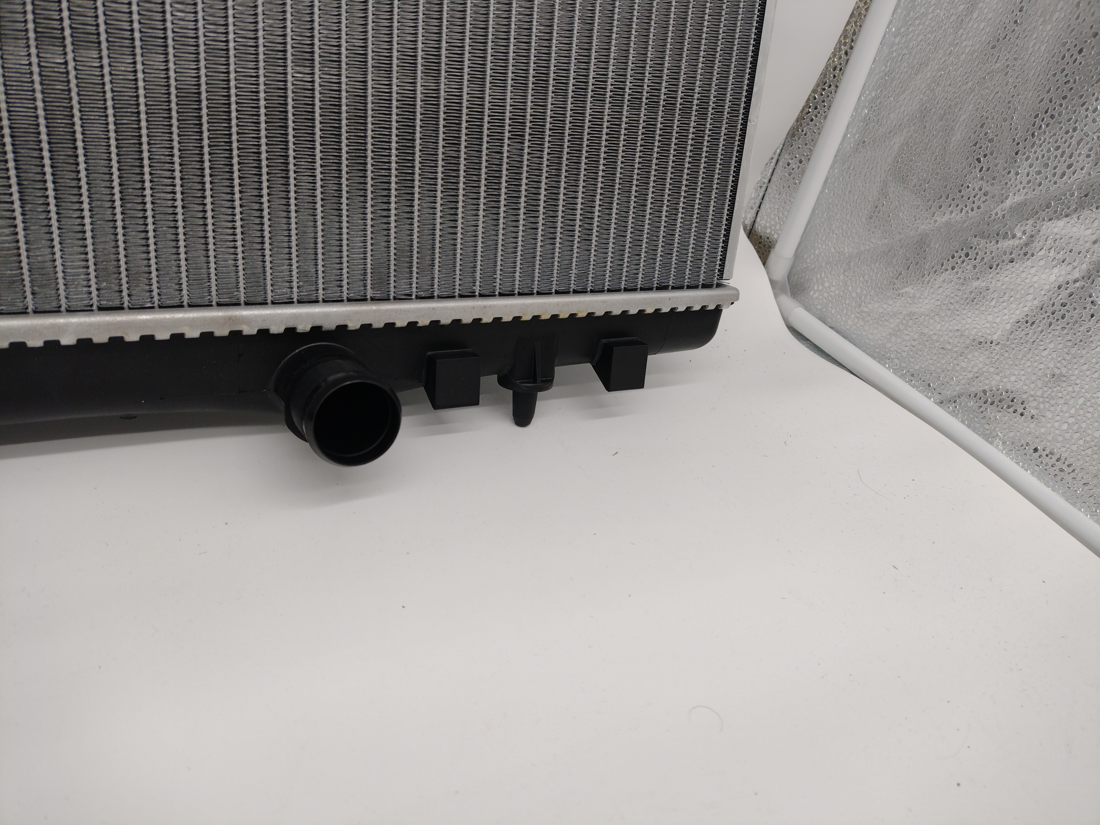 Peugeot / Citroen Wasserkühler Kühler 133316 NEU NOS NEW OEM