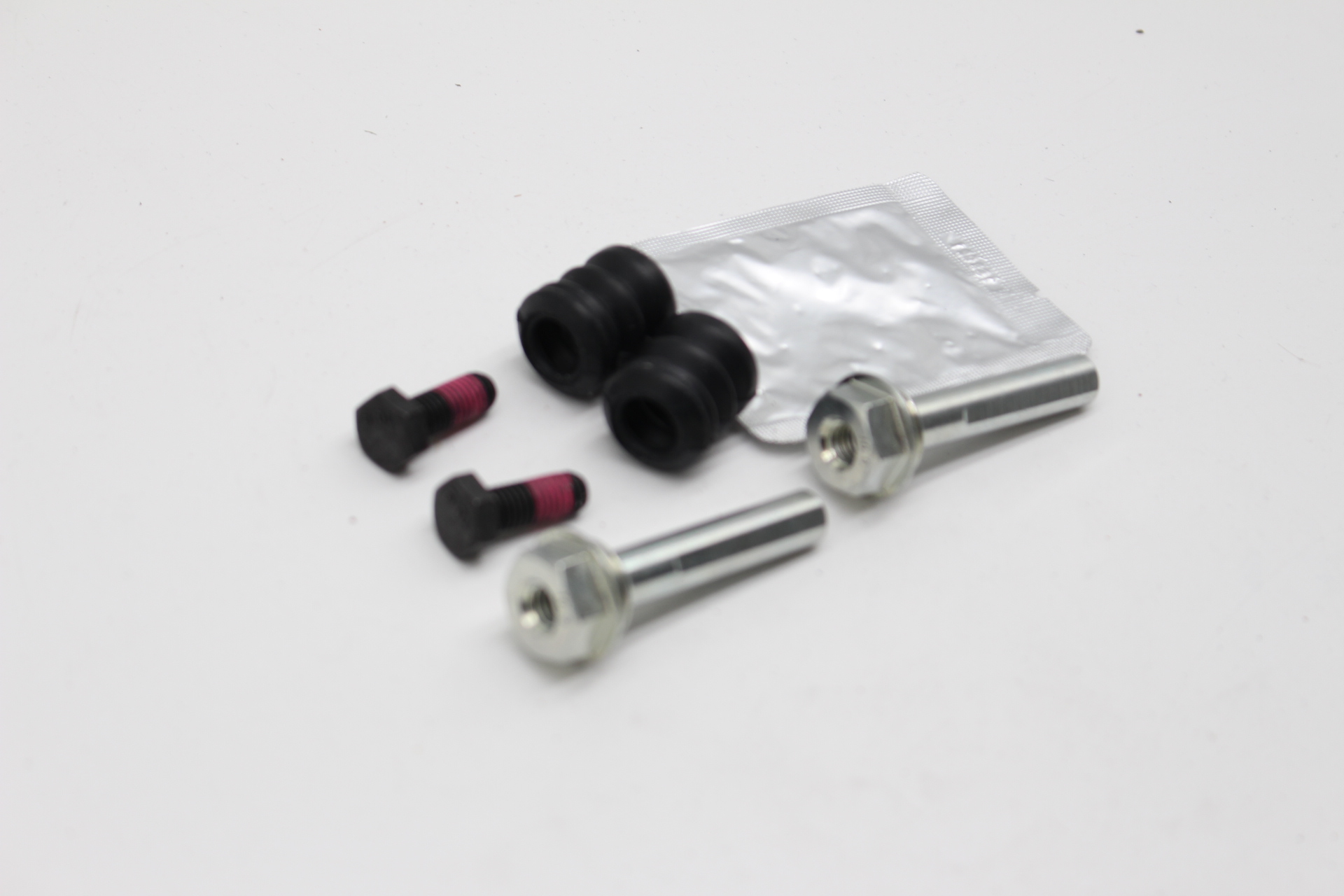 NK 8999008 – Führungshülse, Bremssattel für AUDI Citroen Dacia Fiat Lada Lancia Nissan Peugeot Renault