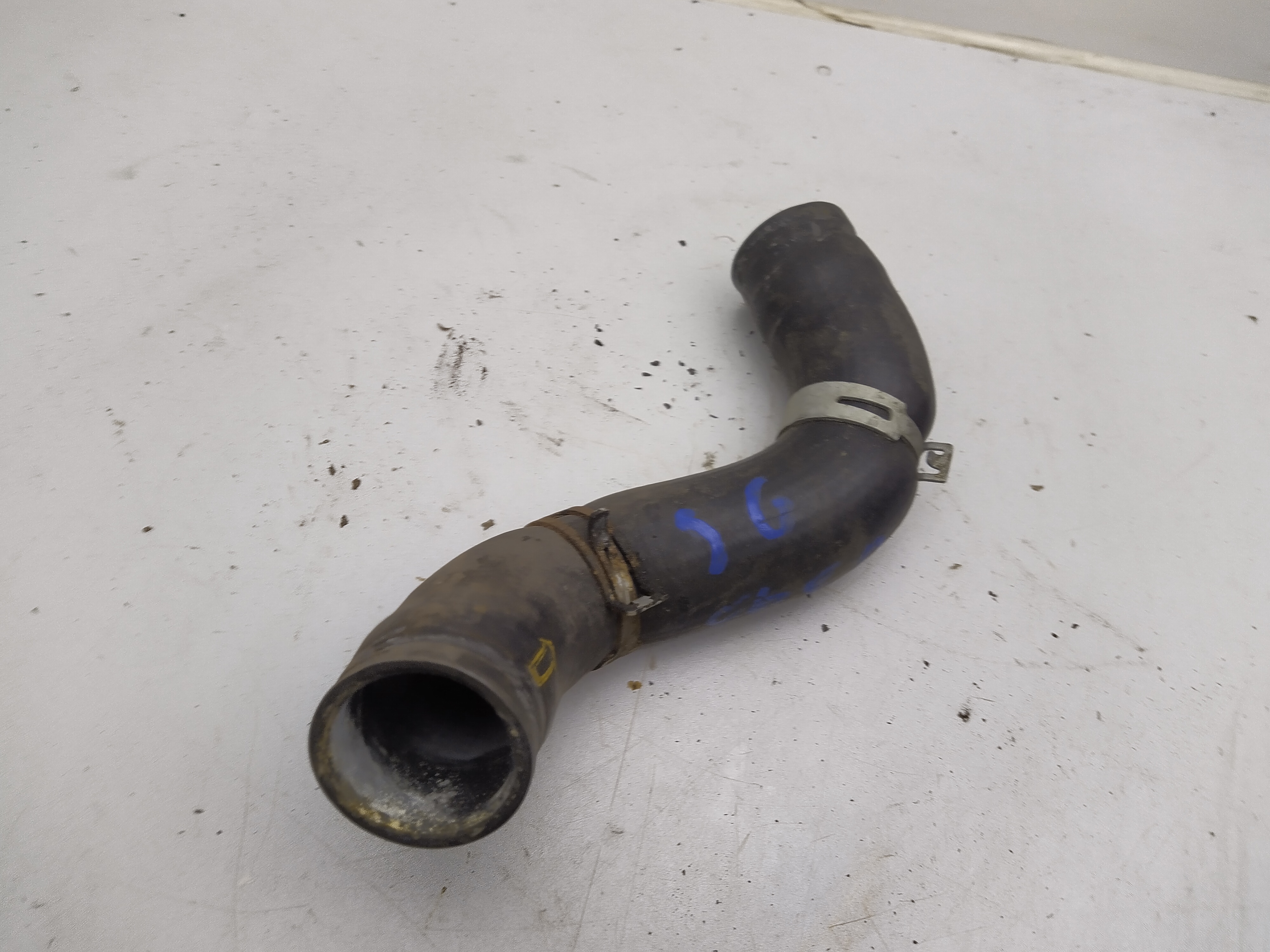 Oberer Kühlwasserschlauch für Subaru Forester SG 2003-2008 Oberer Kühlwasserschlauch für Subaru Forester SG 2003-2008