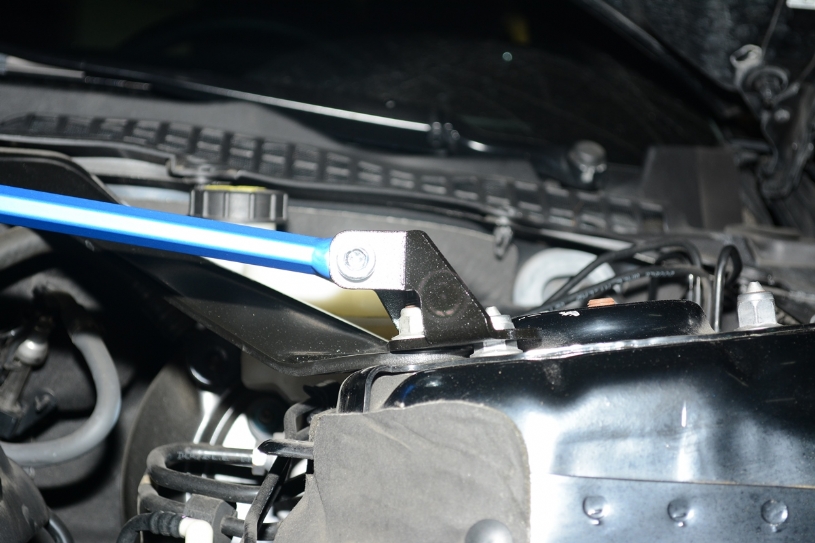 Hardrace Domstrebe vorne für Ford Mustang MK6 S550