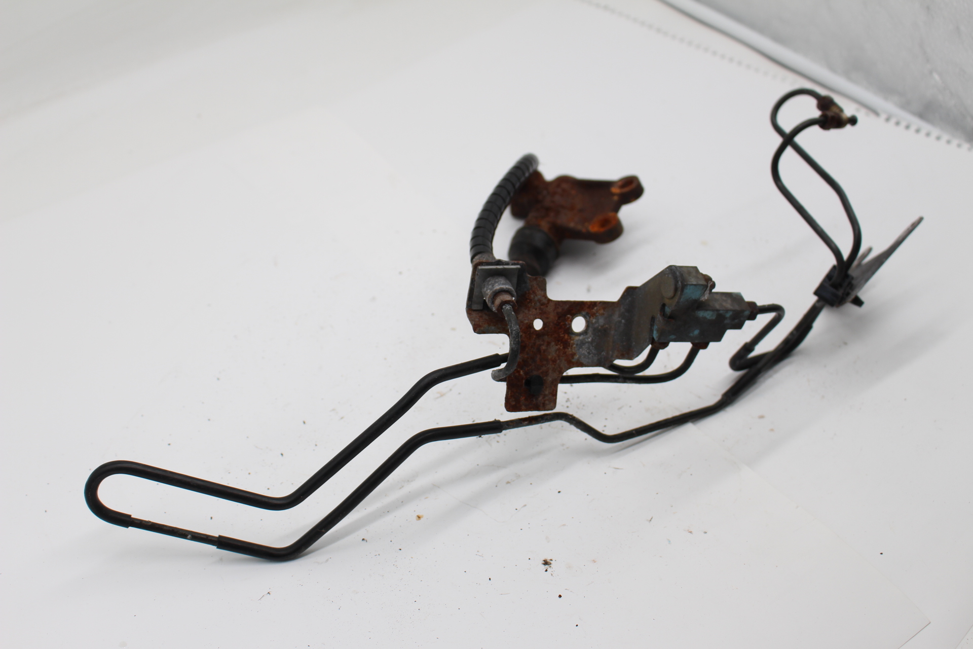 Kupplungsnehmerzylinder mit Leitungen für Subaru Impreza WRX GD GG 01-04 RHD