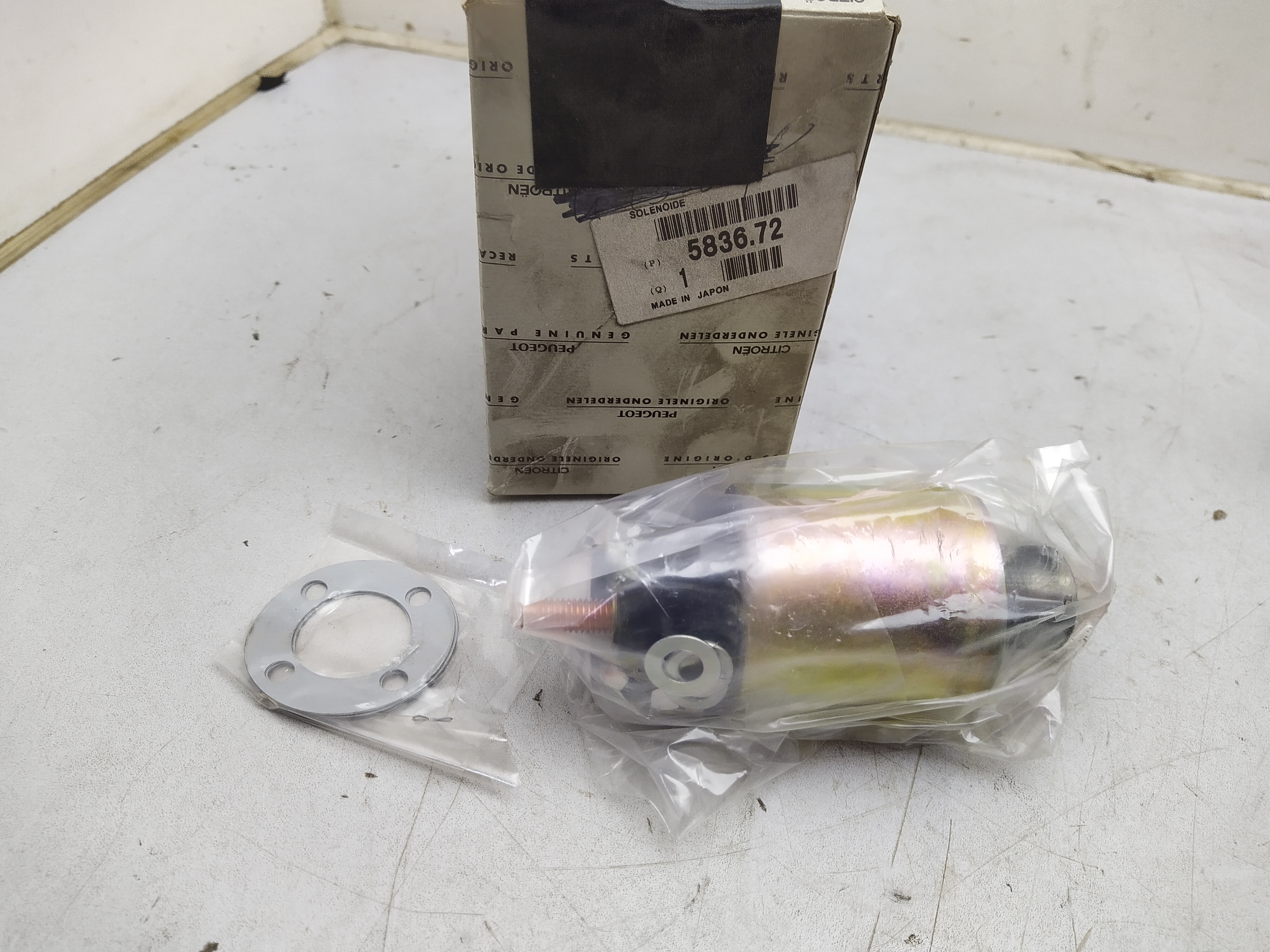 Peugeot Citroen ANLASSERMAGNETSCHALTER 583672 NEU NOS NEW Peugeot Citroen ANLASSERMAGNETSCHALTER 583672 NEU NOS NEW