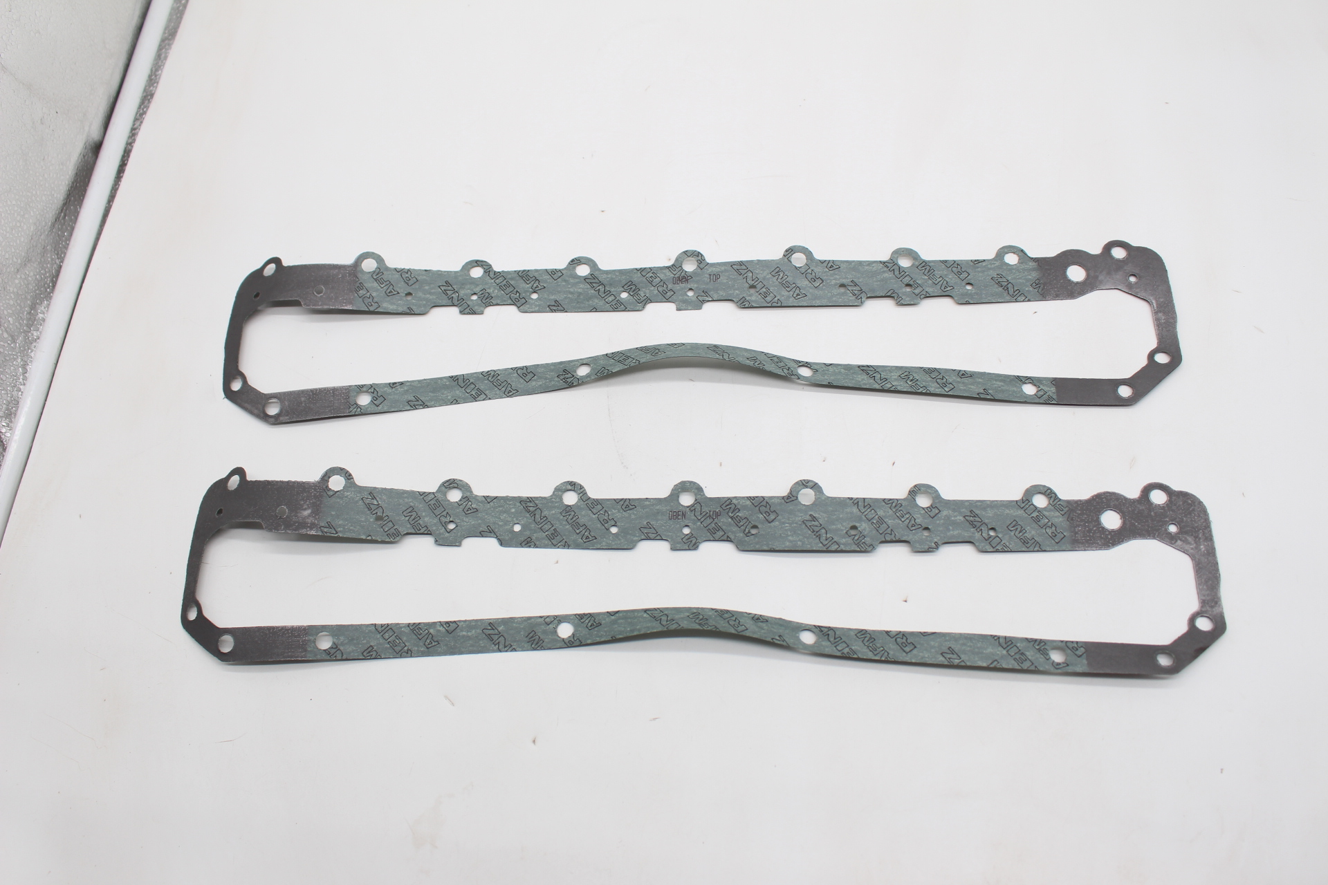 Reinz Dichtung unten am Nockenwellengehäuse für Porsche 924S, 944 und 928