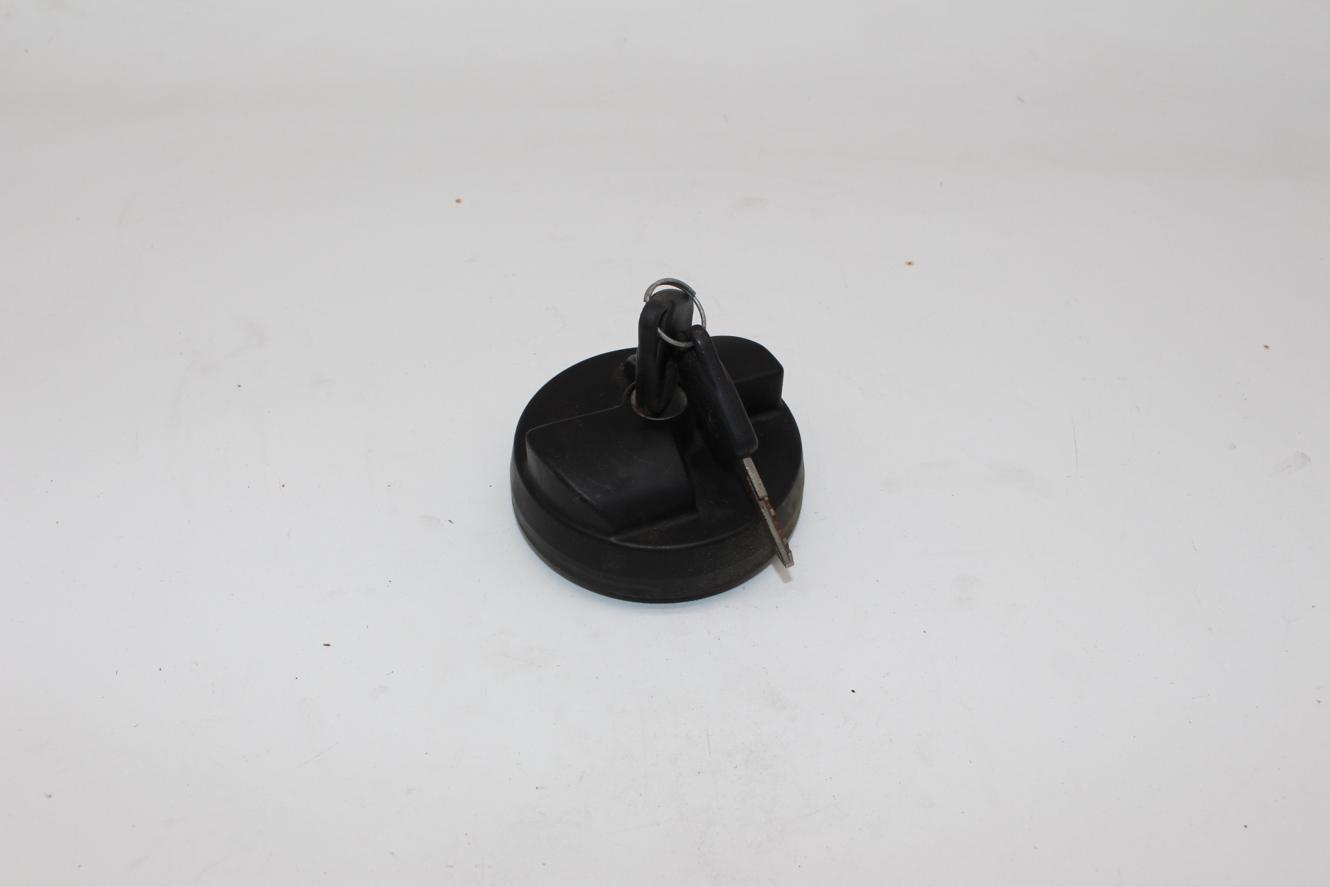Peugeot Tankschloss Tankverschluss mit 2 Schlüssel NOS NEW OEM