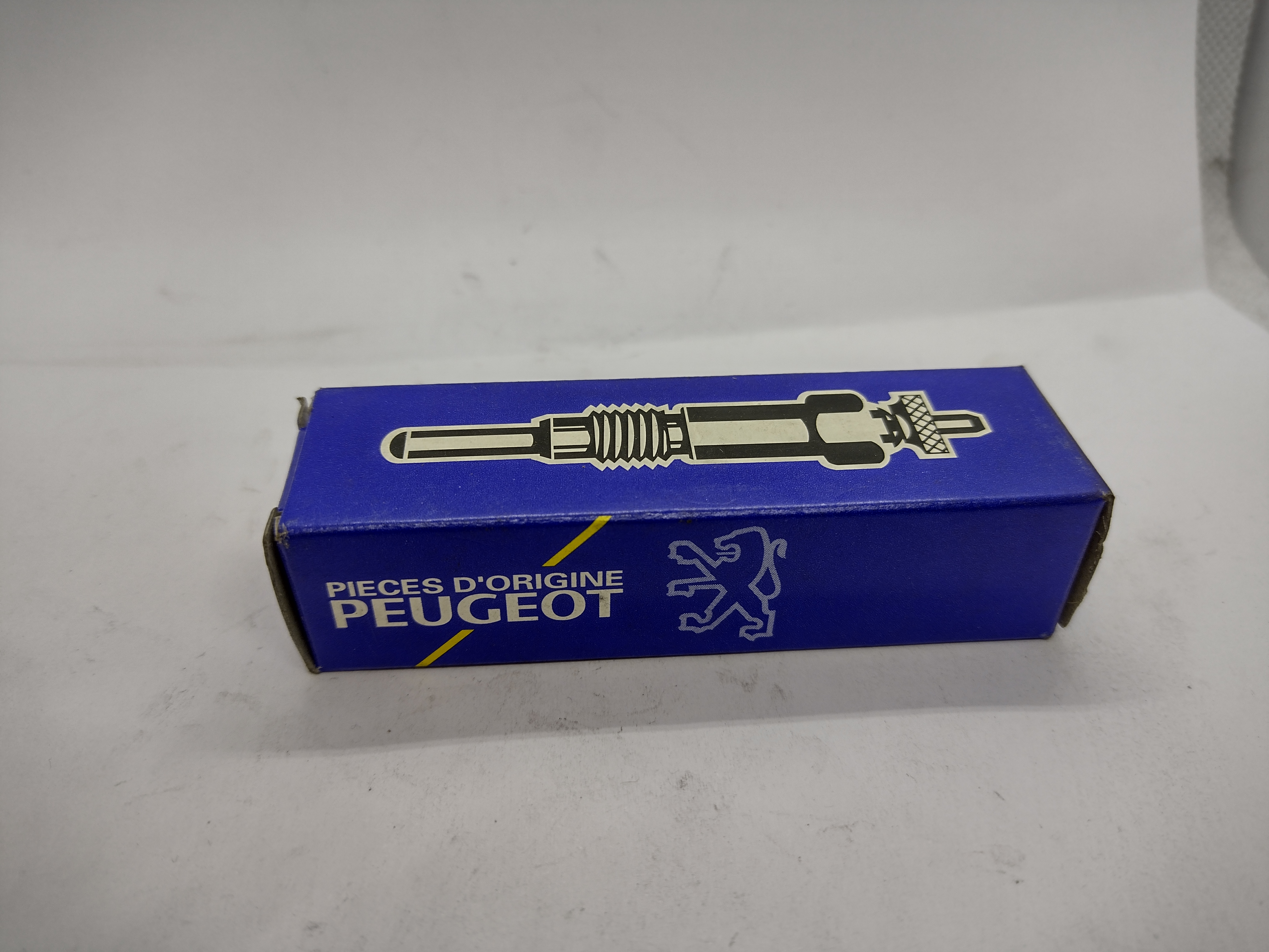 Original Peugeot GLUEHKERZE 596274 NEU NOS NEW Original Peugeot GLUEHKERZE 596274 NEU NOS NEW
