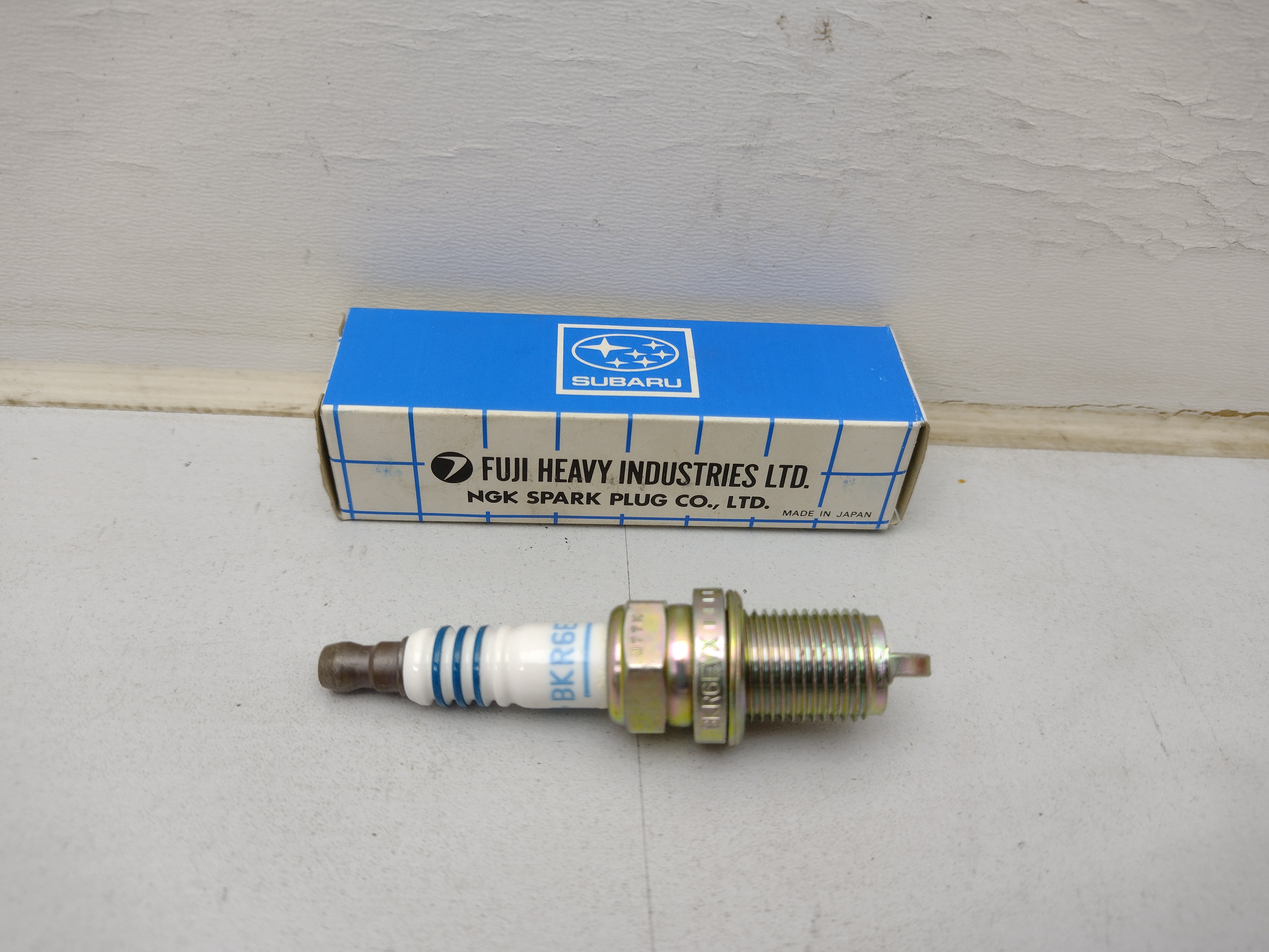 Zündkerze SUBARU 22401AA510 NGK BKR6EVX für Subaru Impreza Legacy Forester Zündkerze SUBARU 22401AA510 NGK BKR6EVX für Subaru Impreza Legacy Forester