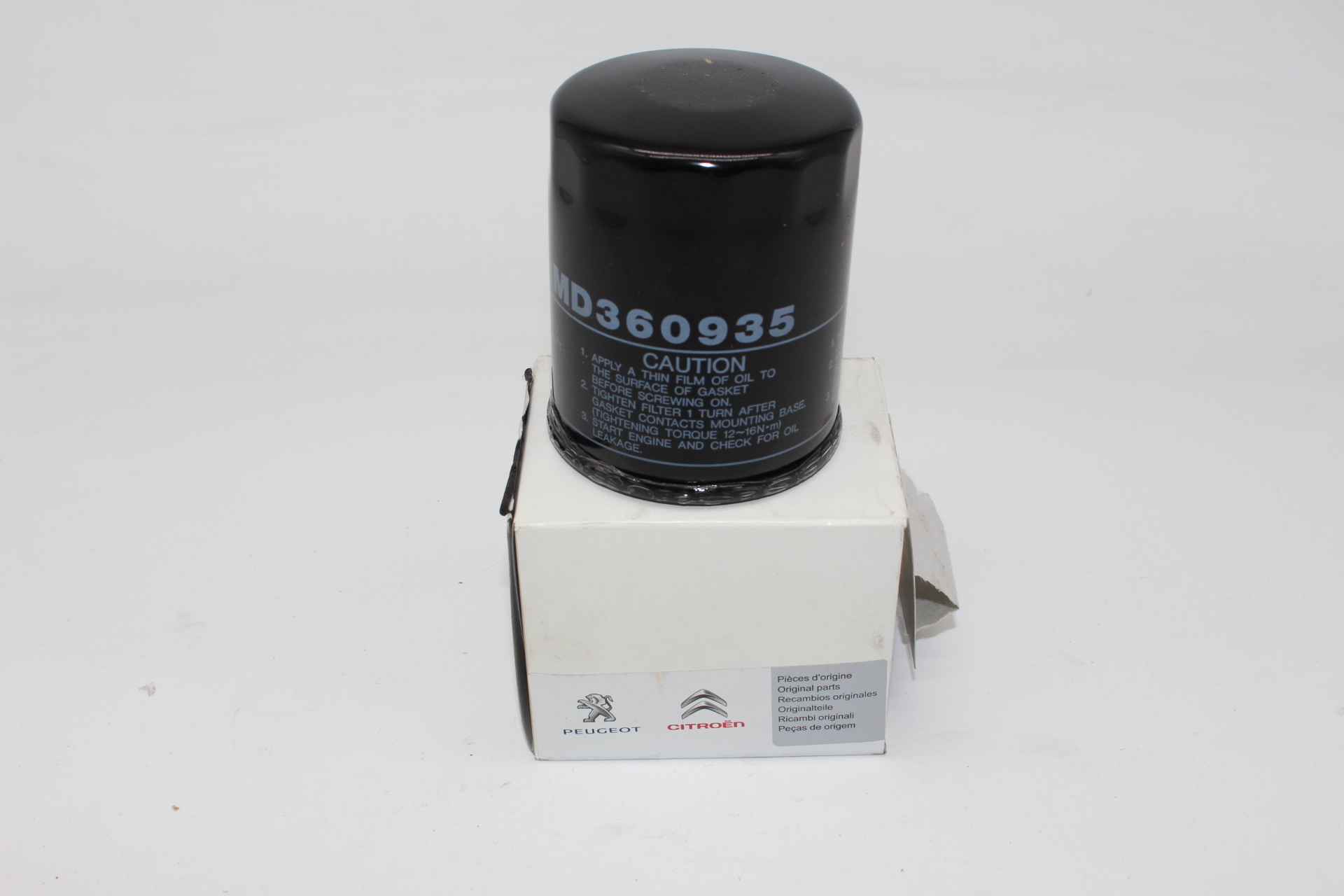 Peugeot / Citroen Ölfilter 1109CG Mitsubishi MD360935 NEU NOS NEW